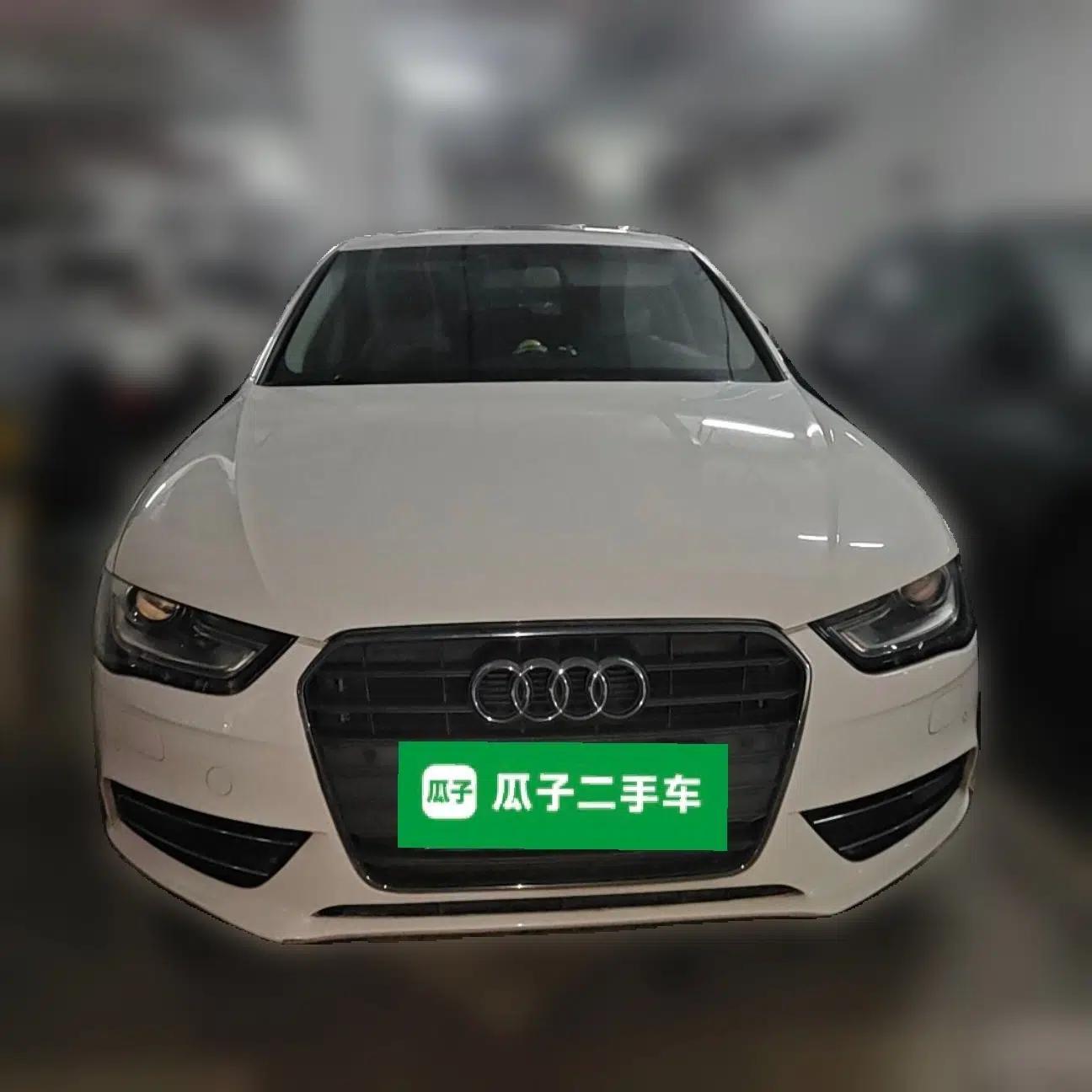 Audi A4L 2015 35 TFSI Automatic Comfort Model — миниатюра 2