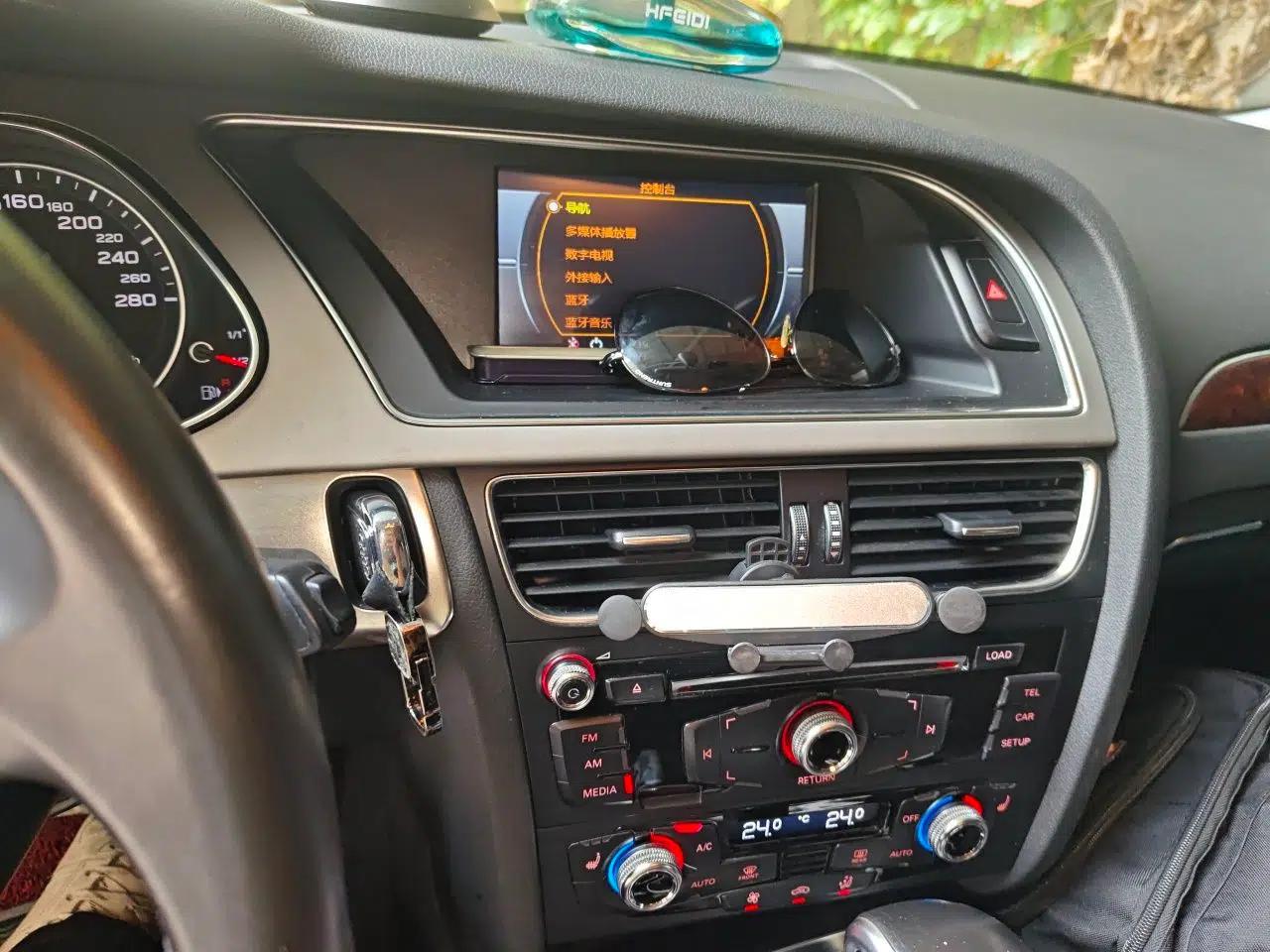 Audi A4L 2015 35 TFSI Automatic Comfort Model — миниатюра 13