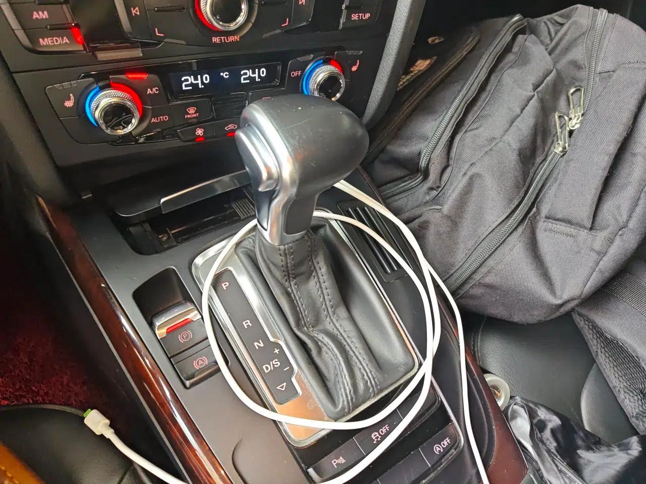 Audi A4L 2015 35 TFSI Automatic Comfort Model — миниатюра 14