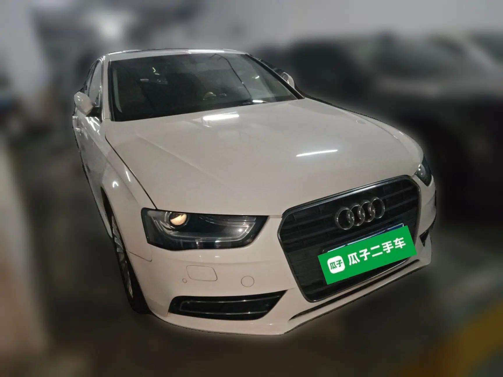 Audi A4L 2015 35 TFSI Automatic Comfort Model — миниатюра 3