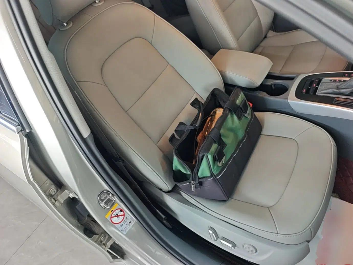 Audi A4L 2015 35 TFSI Automatic Standard Model — миниатюра 19