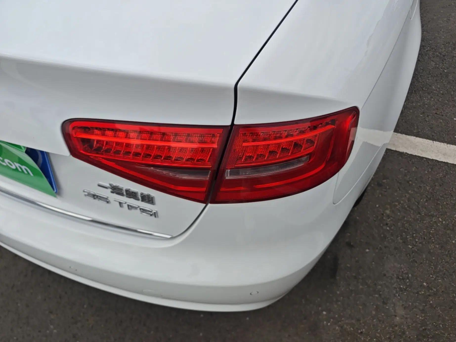 Audi A4L 2016 35 TFSI Automatic Comfort Model — миниатюра 9