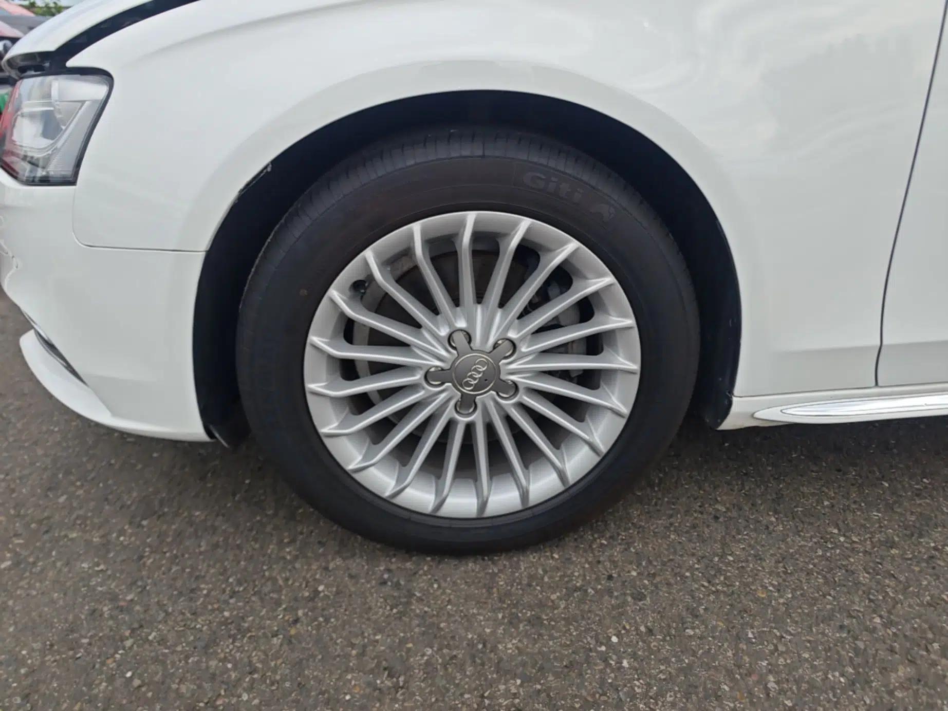 Audi A4L 2016 35 TFSI Automatic Comfort Model — миниатюра 10