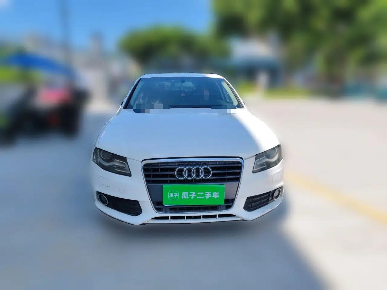 Audi A4L 2012 2.0 TFSI automatic standard version — миниатюра 2