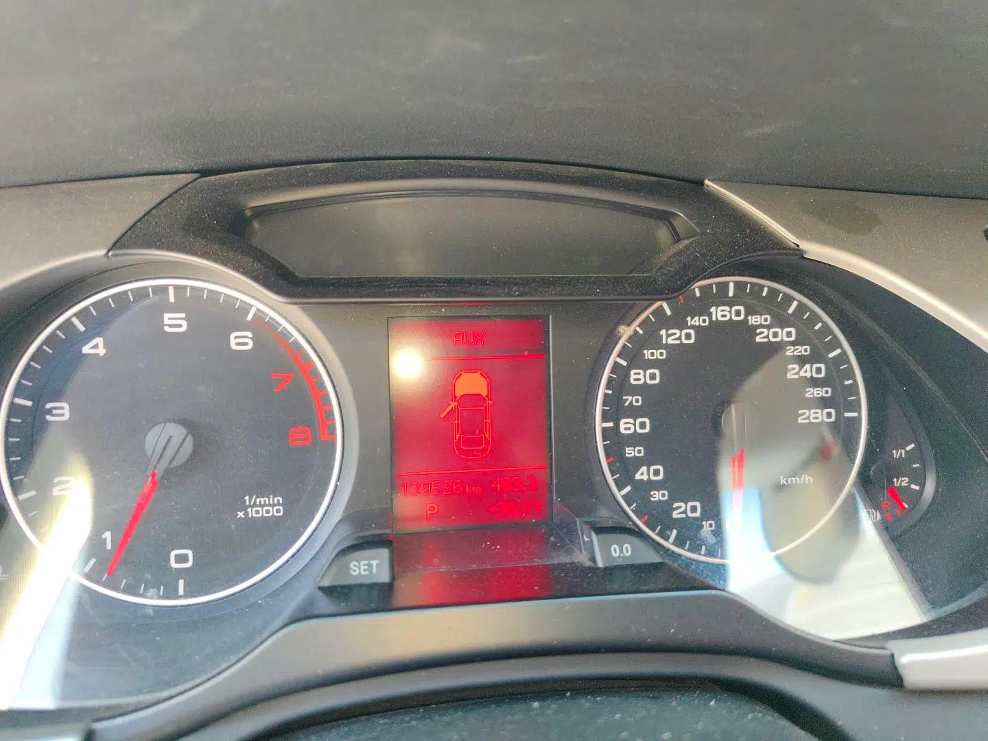 Audi A4L 2012 2.0 TFSI automatic standard version — миниатюра 11