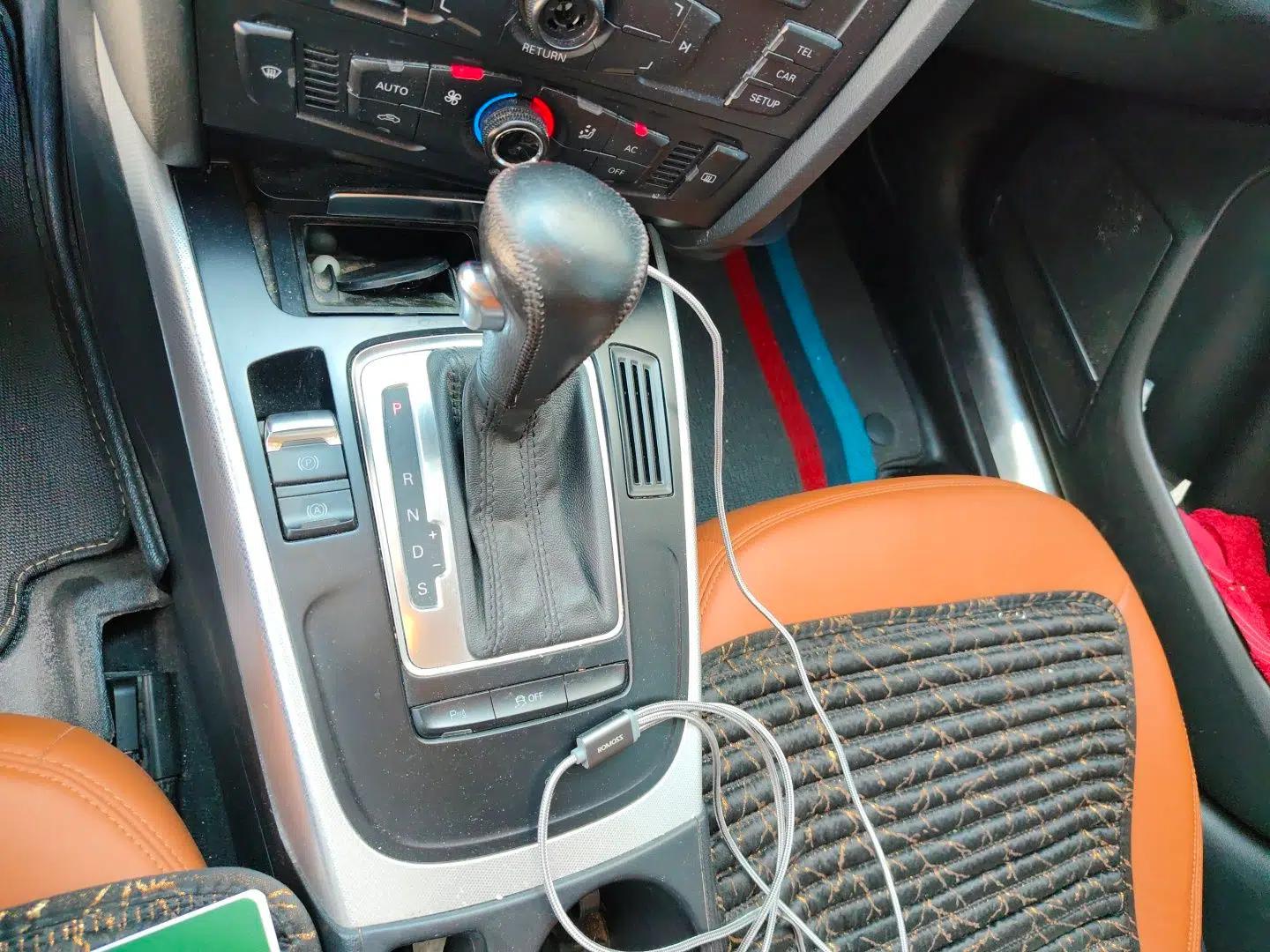 Audi A4L 2012 2.0 TFSI automatic standard version — миниатюра 14