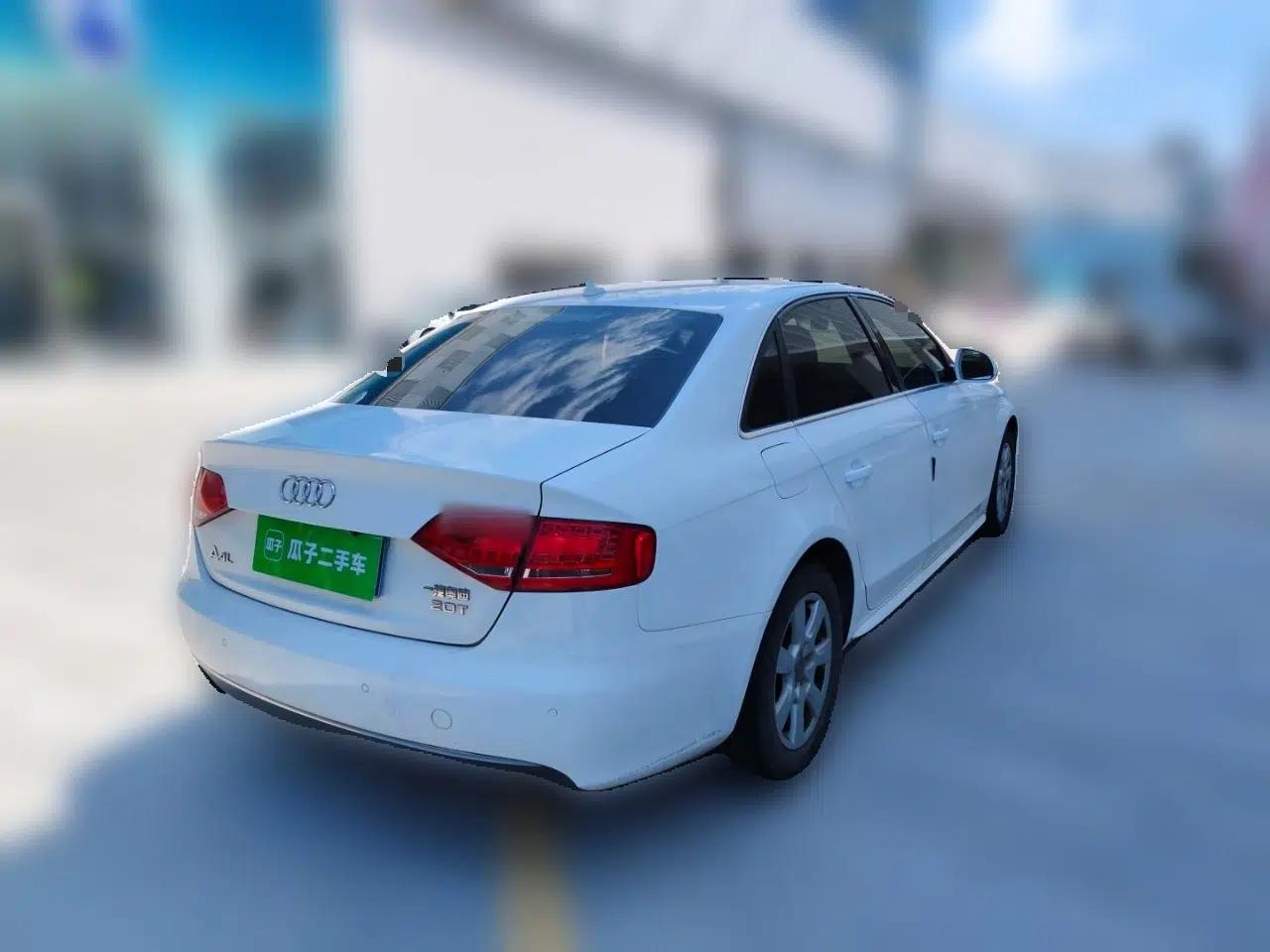 Audi A4L 2012 2.0 TFSI automatic standard version — миниатюра 6