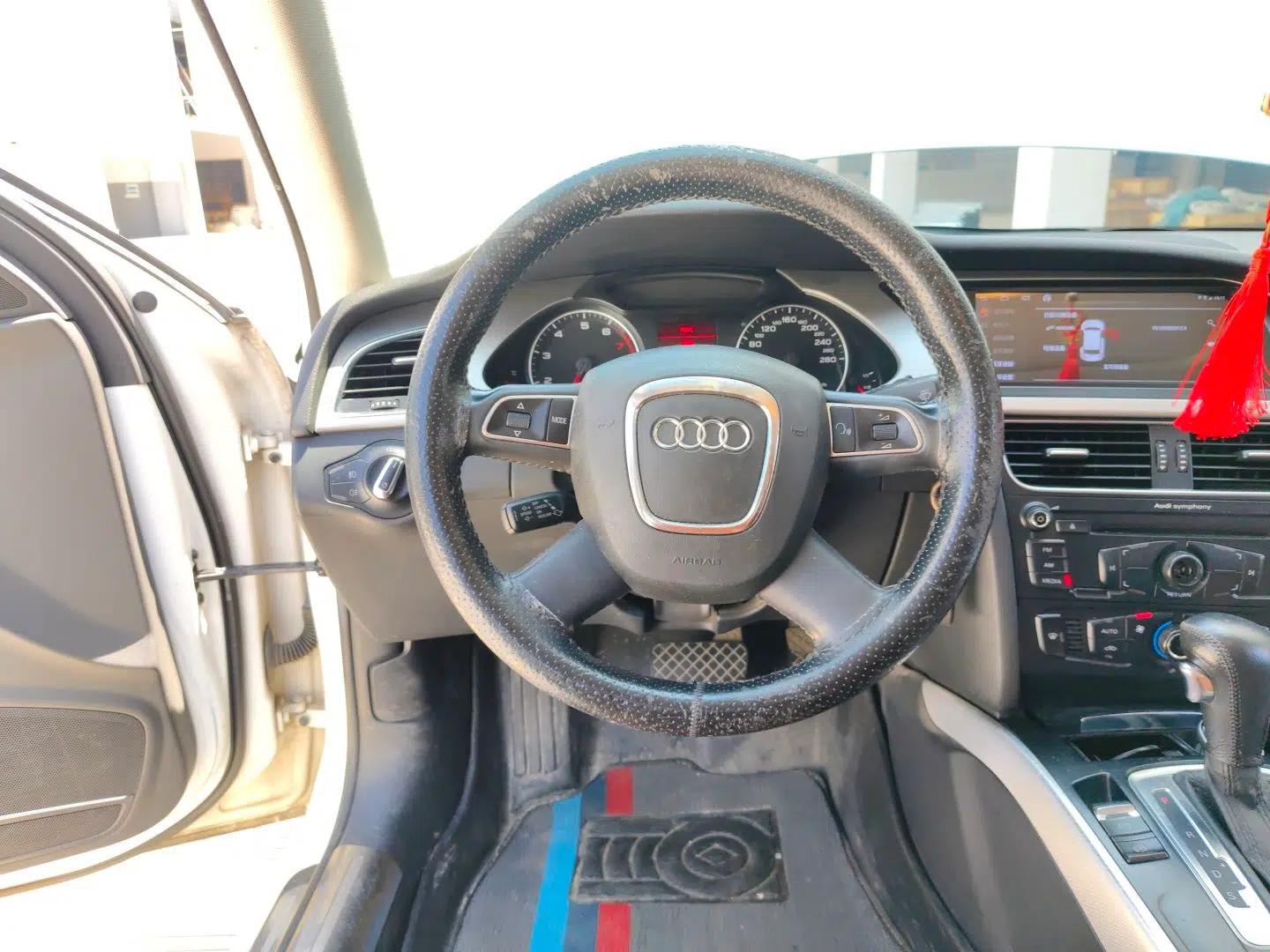 Audi A4L 2012 2.0 TFSI automatic standard version — миниатюра 10
