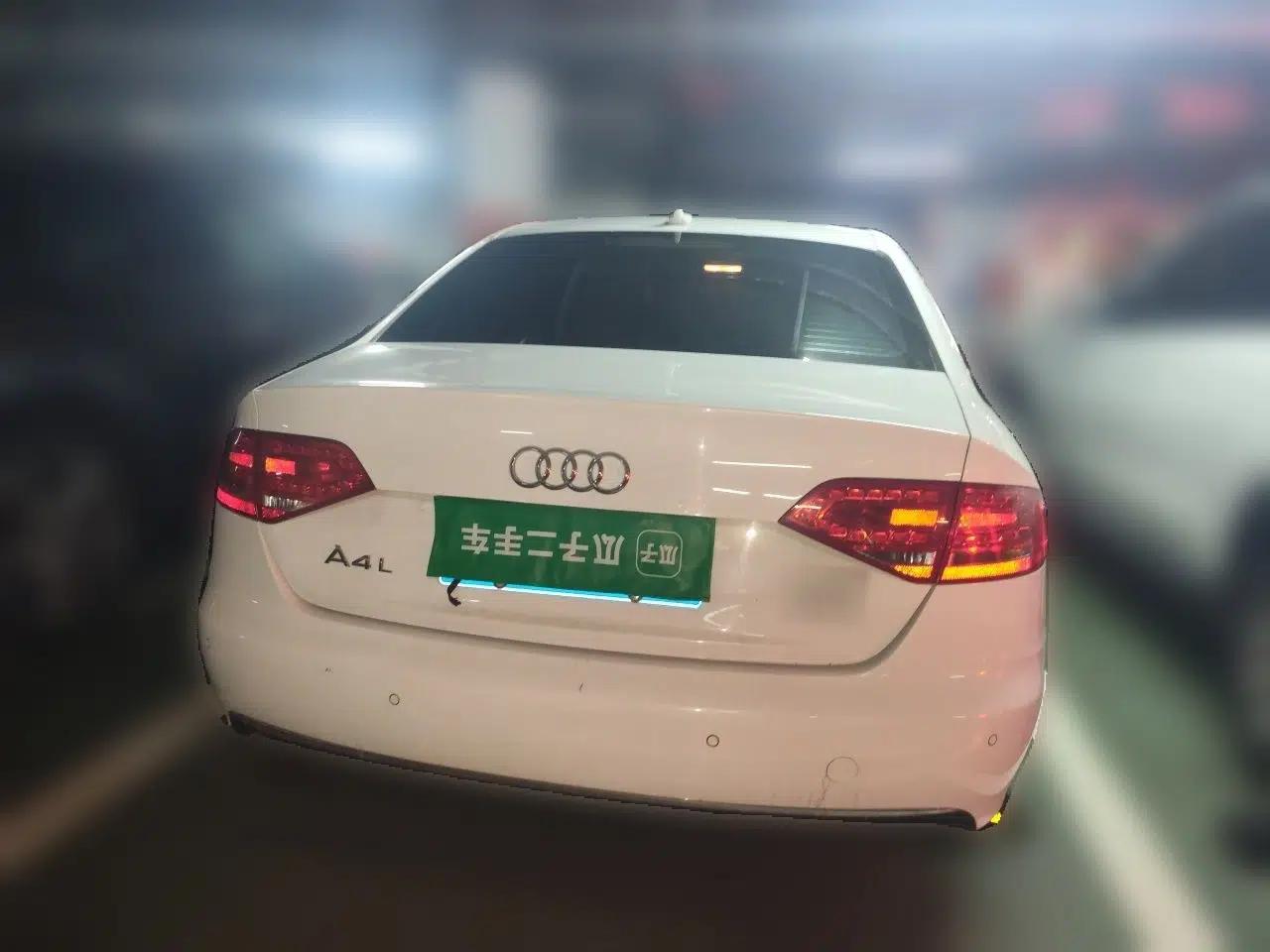 Audi A4L 2012 2.0 TFSI automatic Comfort trim level — миниатюра 5