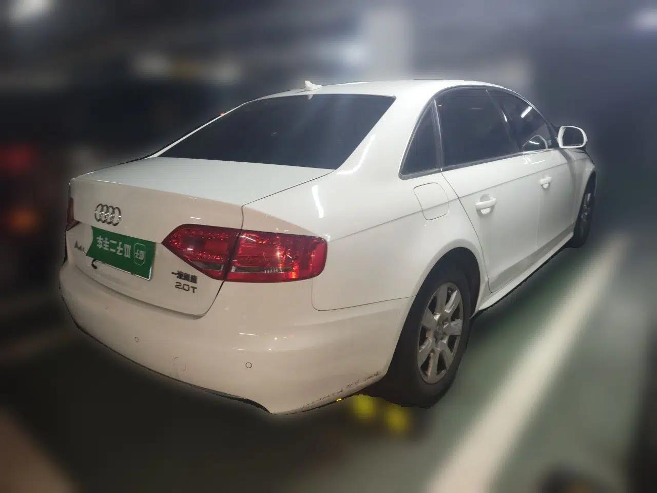 Audi A4L 2012 2.0 TFSI automatic Comfort trim level — миниатюра 6