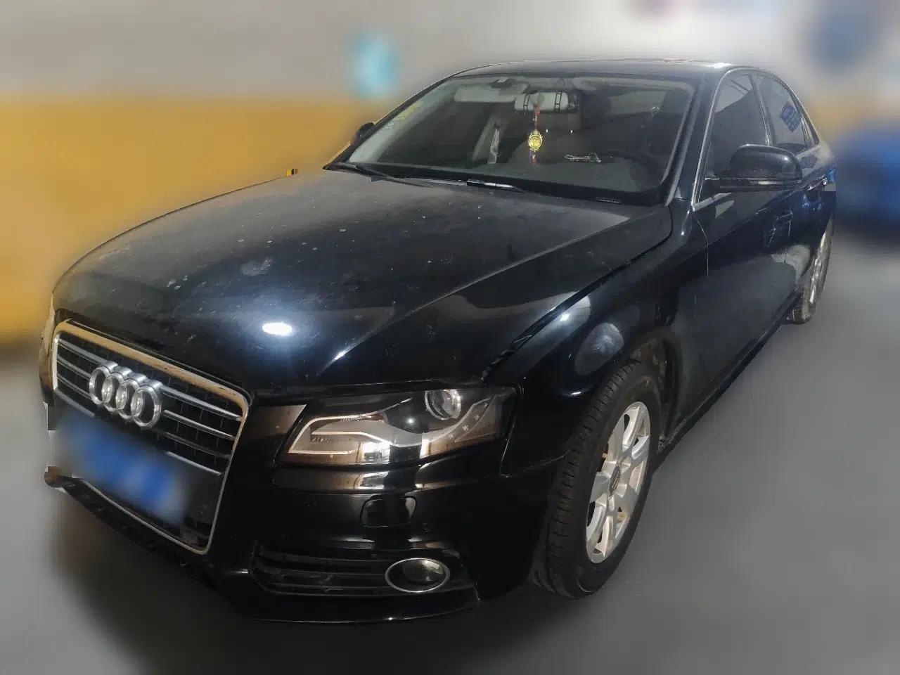 Audi A4L 2012 2.0 TFSI automatic Comfort trim level — миниатюра 1