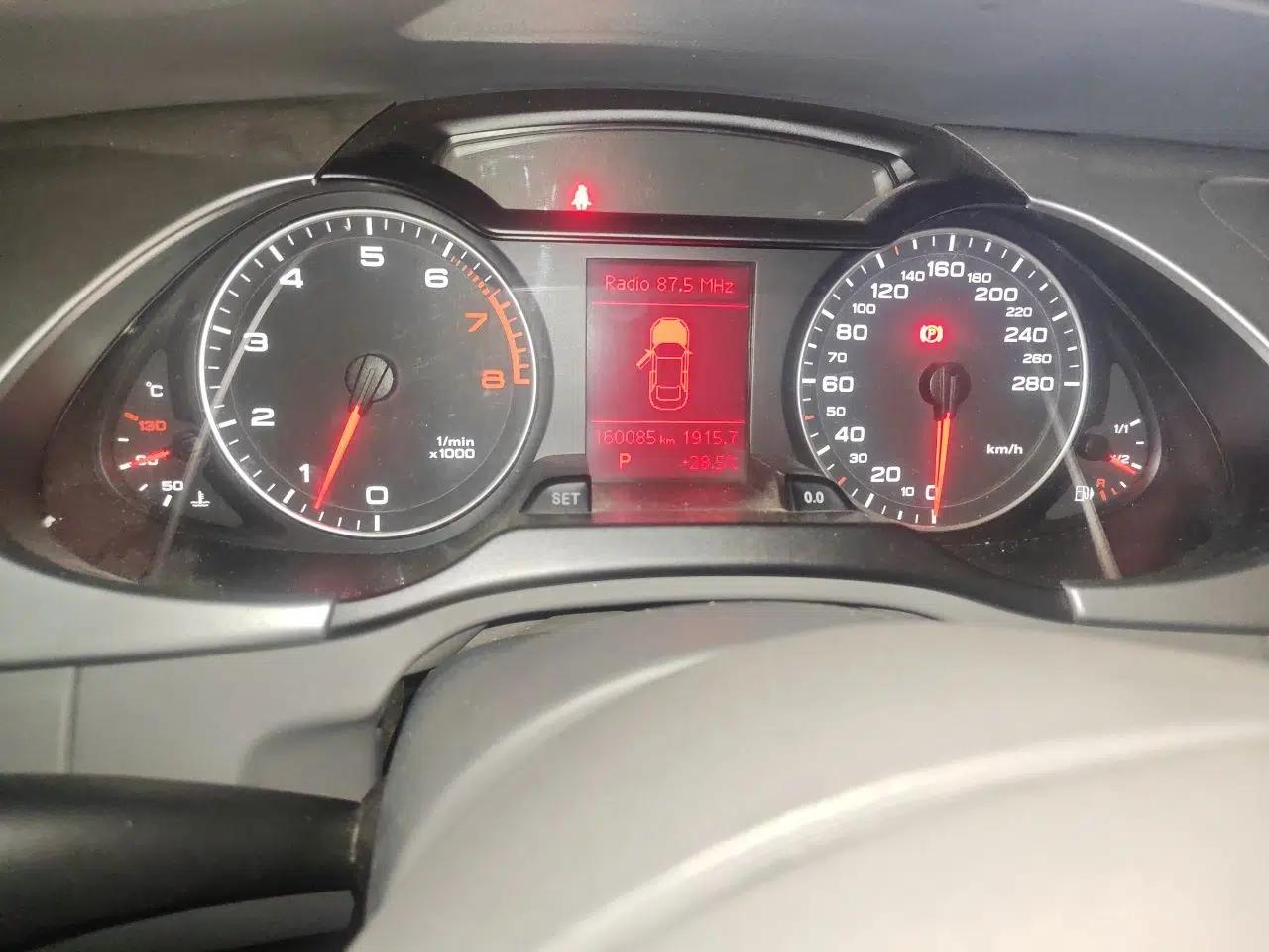 Audi A4L 2012 2.0 TFSI automatic Comfort trim level — миниатюра 12