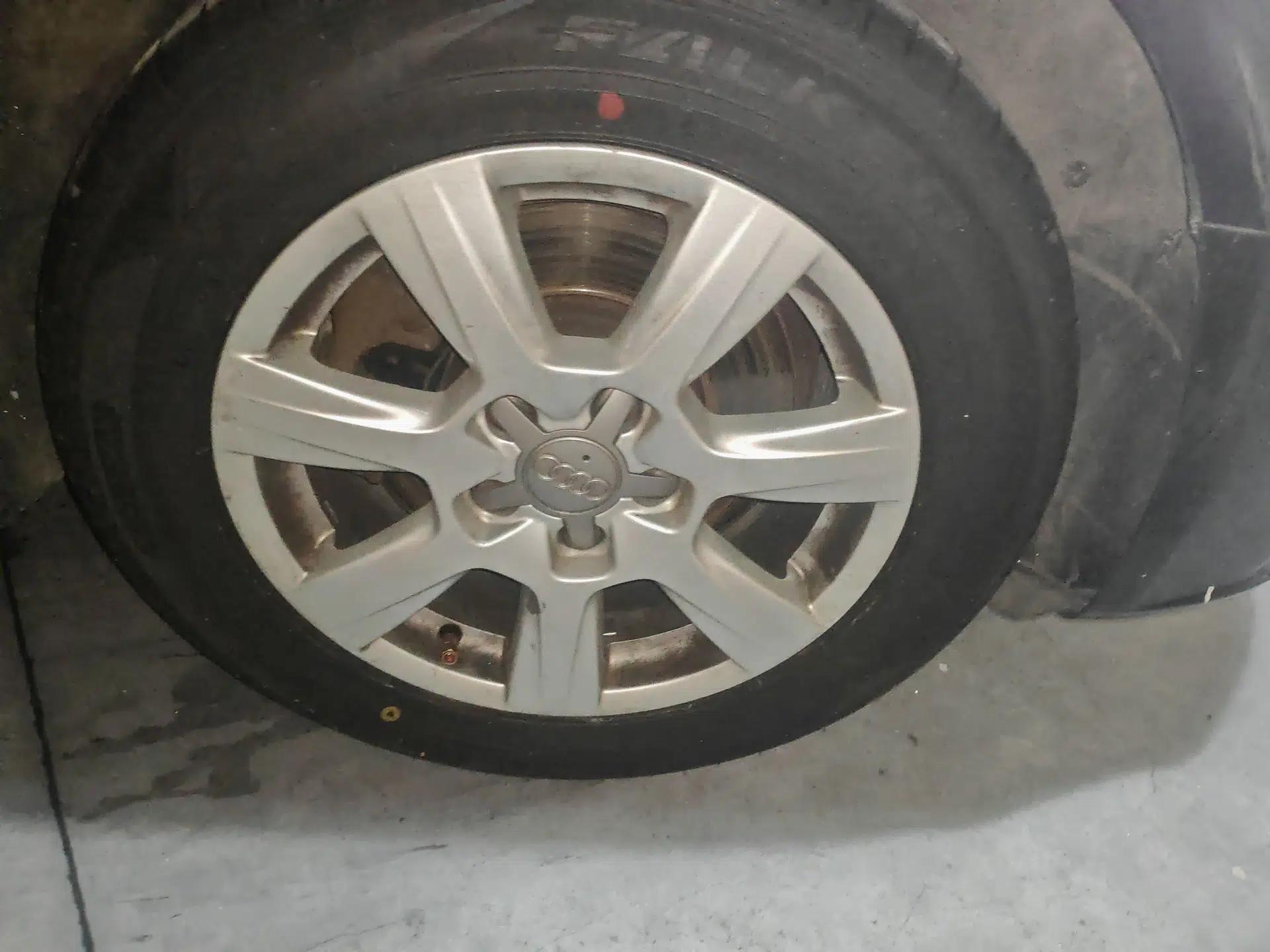 Audi A4L 2012 2.0 TFSI automatic Comfort trim level — миниатюра 8