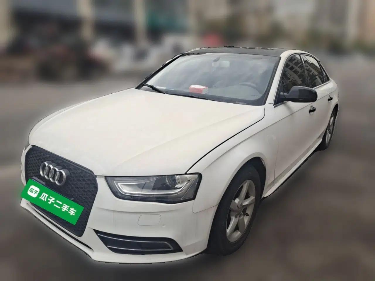 Audi A4L 2013 35 TFSI Automatic Standard Model — миниатюра 1