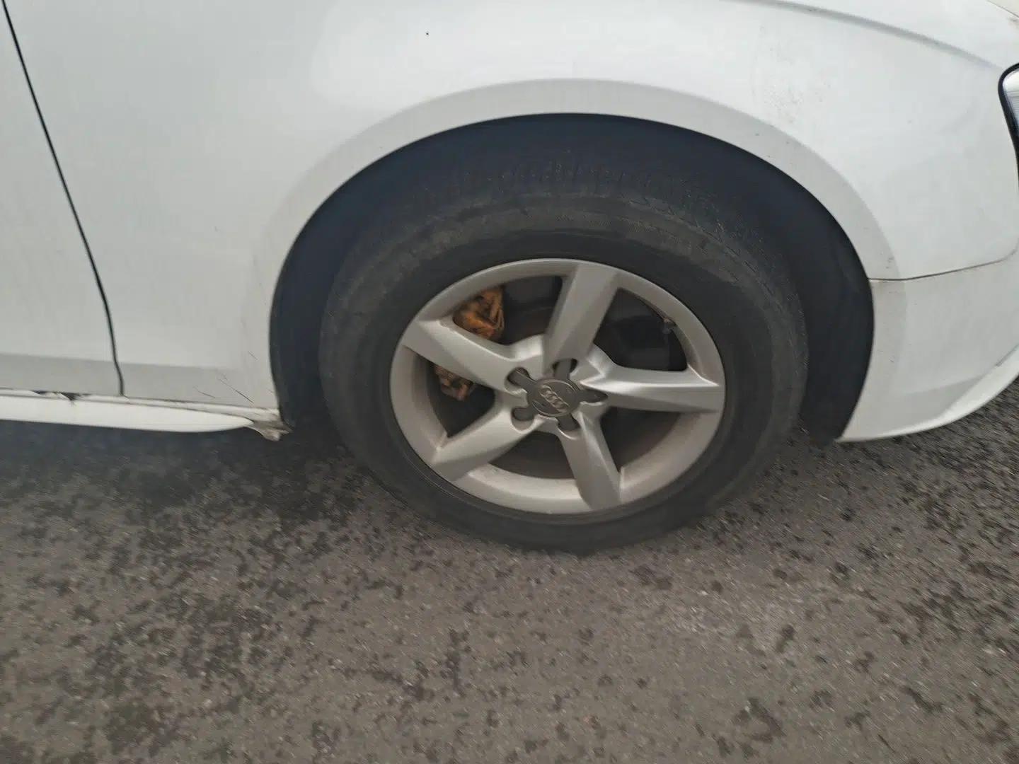 Audi A4L 2013 35 TFSI Automatic Standard Model — миниатюра 8