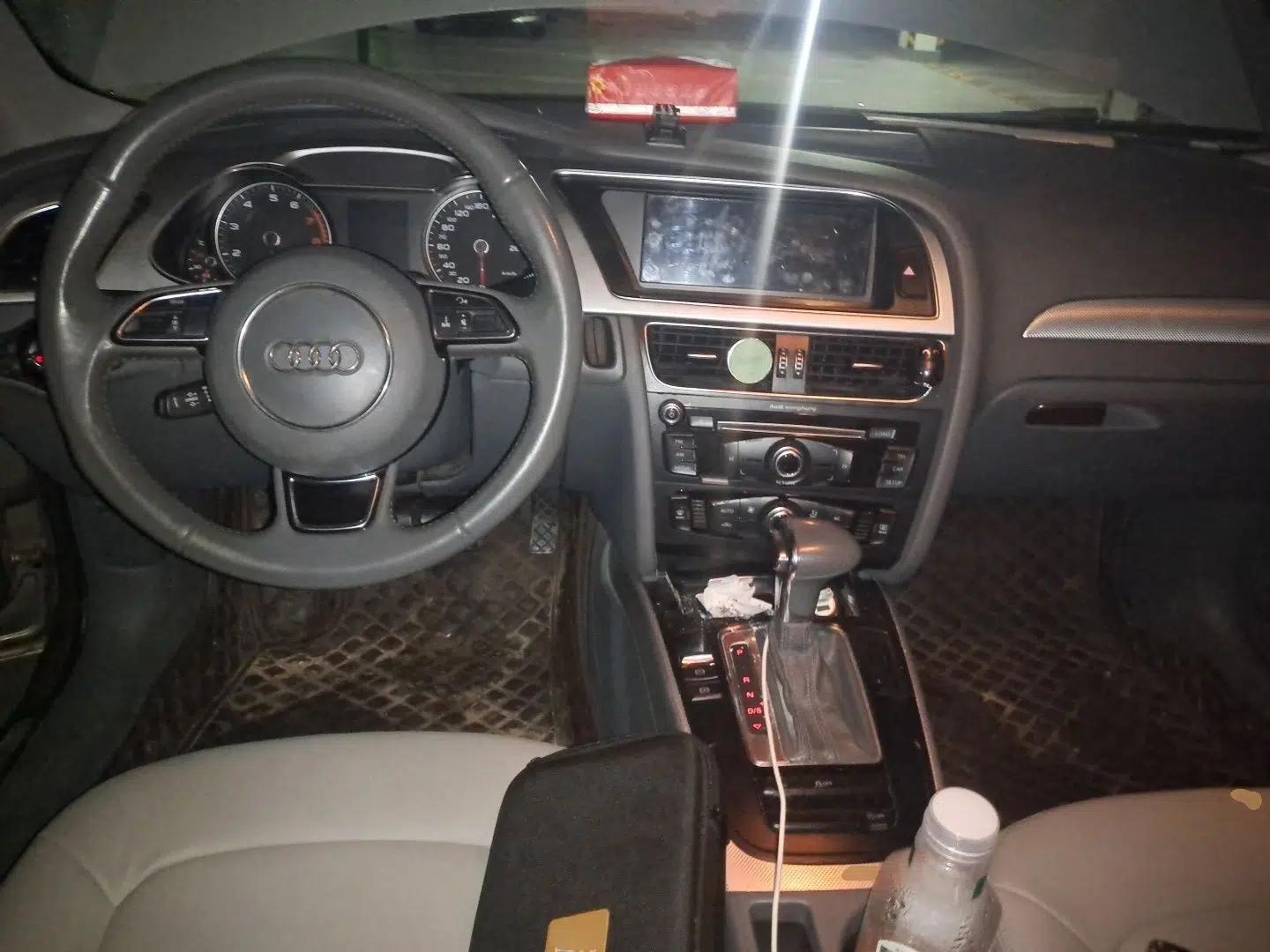 Audi A4L 2013 35 TFSI Automatic Standard Model — миниатюра 9