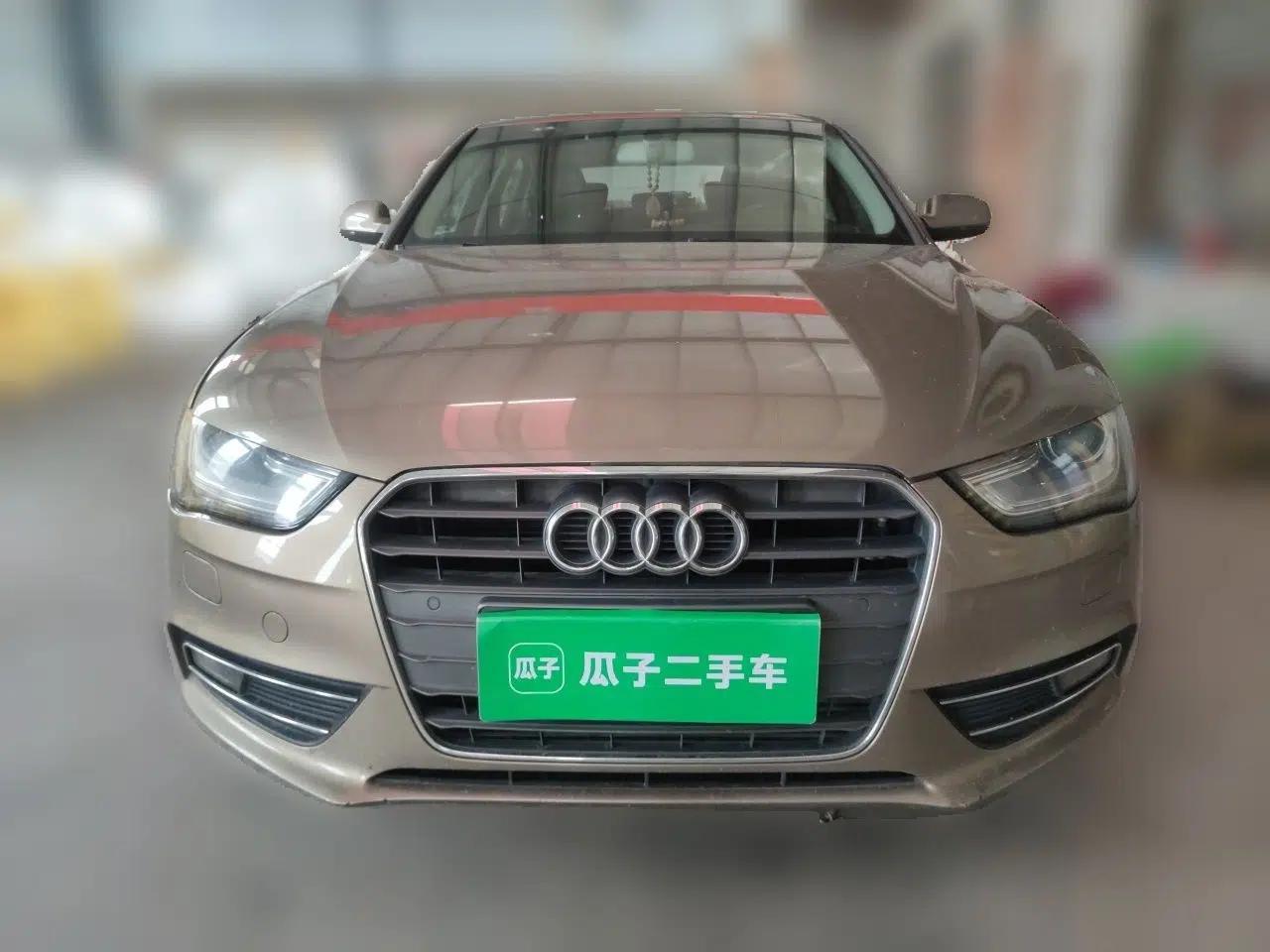 Audi A4L 2013 35 TFSI Automatic Comfort Model — миниатюра 2