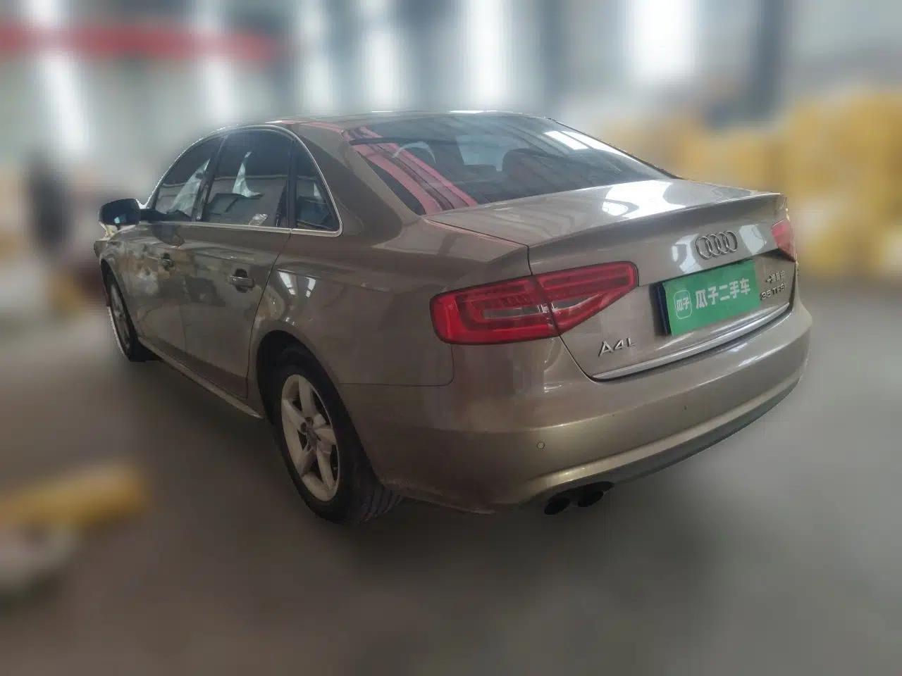 Audi A4L 2013 35 TFSI Automatic Comfort Model — миниатюра 4