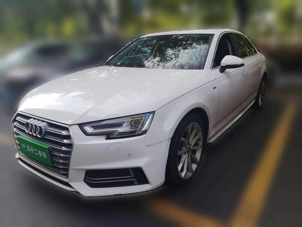 Audi A4L 2018 30th Anniversary Edition 40 TFSI Fashion Model — миниатюра 1