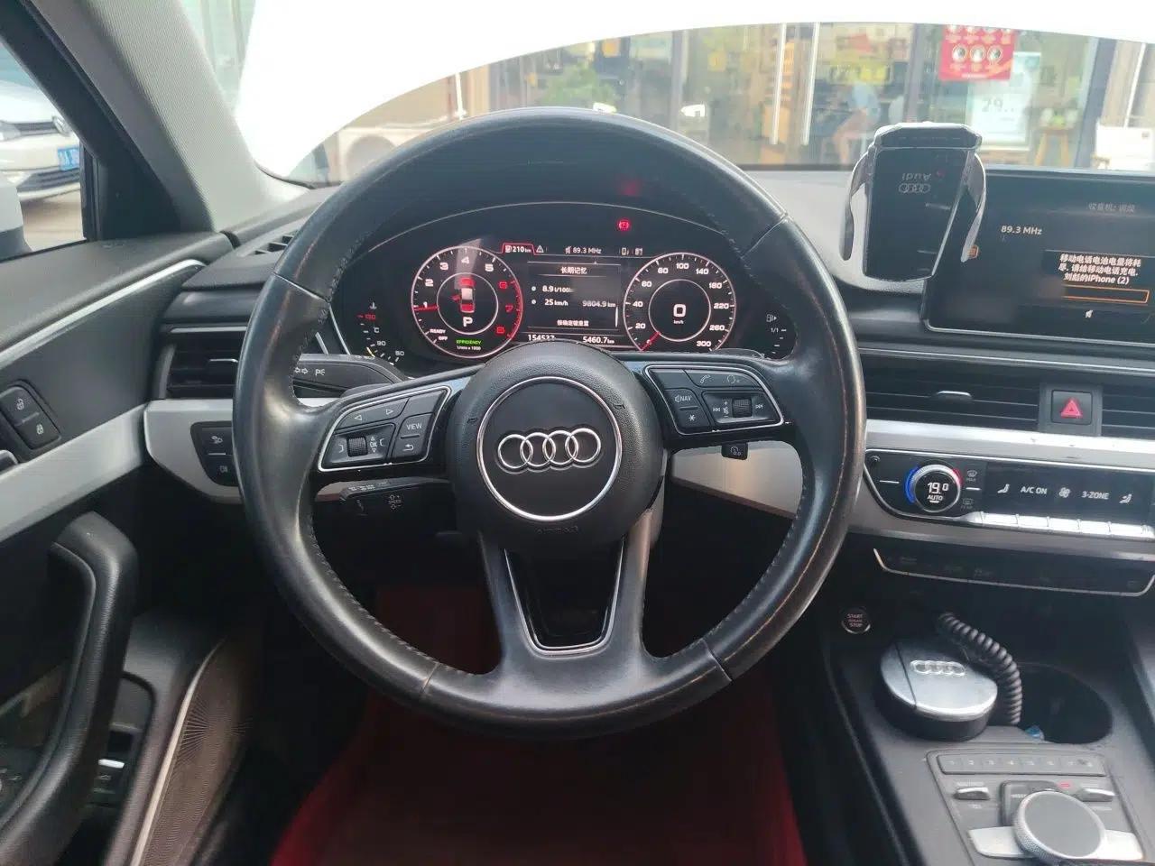 Audi A4L 2018 30th Anniversary Edition 40 TFSI Fashion Model — миниатюра 10