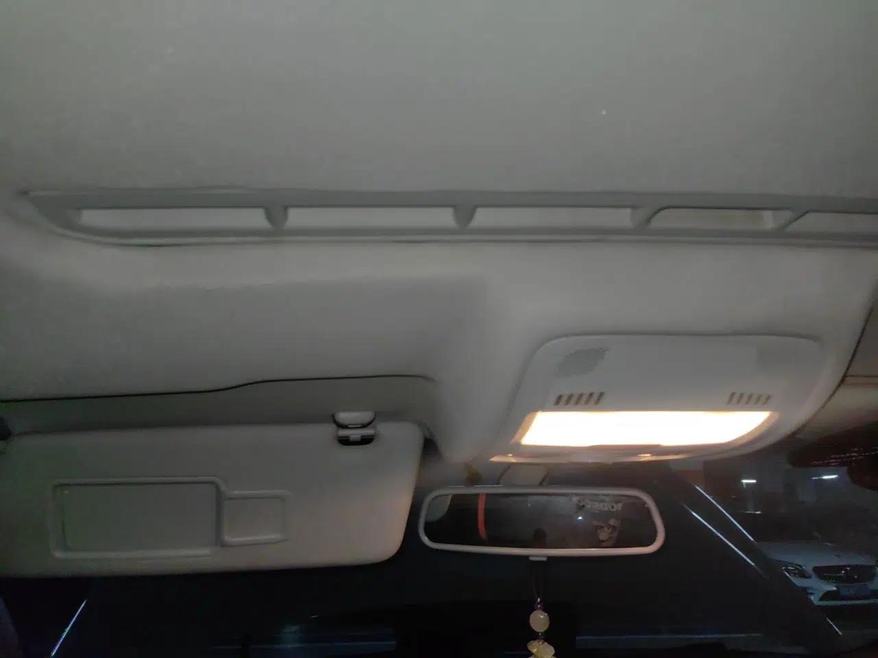 Audi A4L 2013 35 TFSI Automatic Standard Model — миниатюра 18