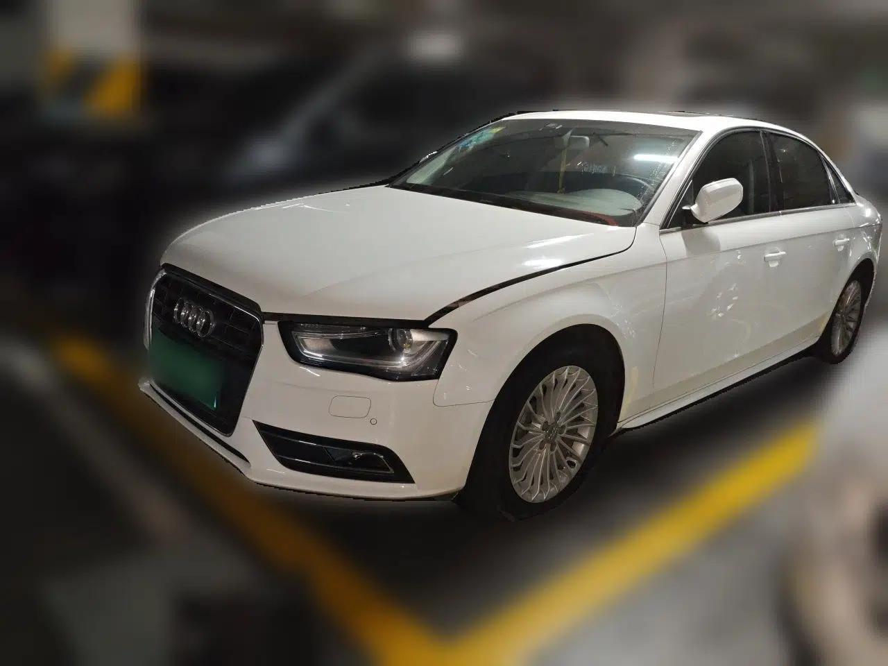 Audi A4L 2015 35 TFSI Automatic Comfort Model — миниатюра 1