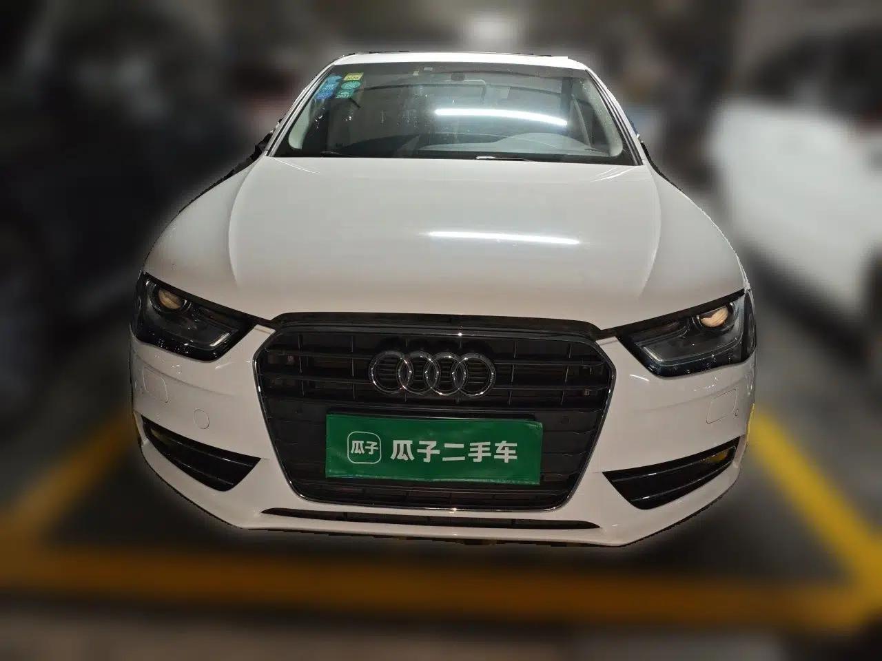 Audi A4L 2015 35 TFSI Automatic Comfort Model — миниатюра 2