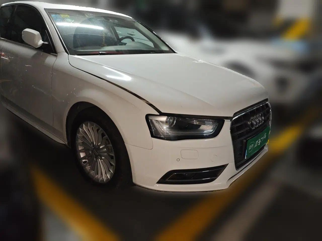 Audi A4L 2015 35 TFSI Automatic Comfort Model — миниатюра 3