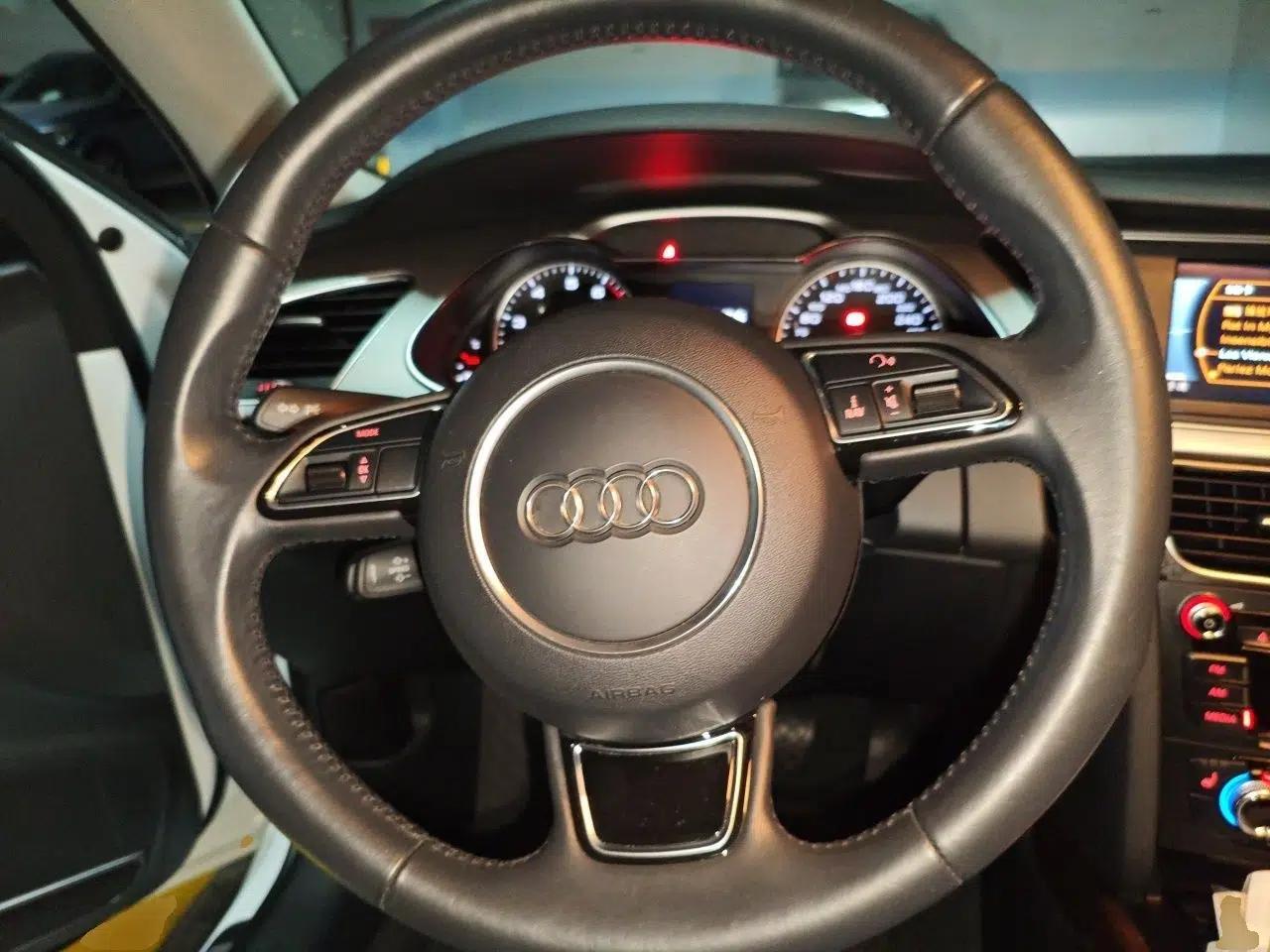 Audi A4L 2015 35 TFSI Automatic Comfort Model — миниатюра 10