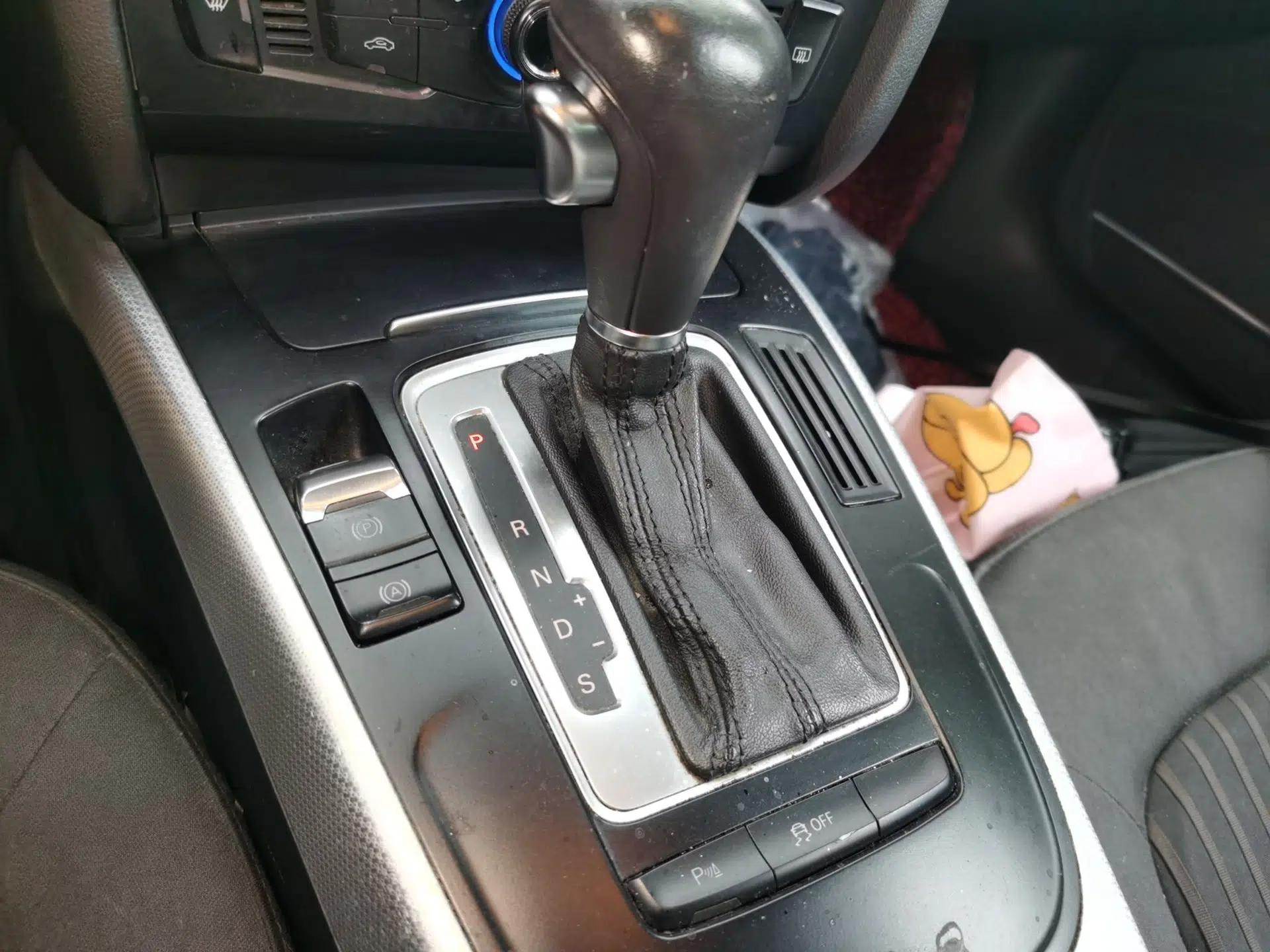 Audi A4L 2012 2.0 TFSI automatic standard version — миниатюра 14