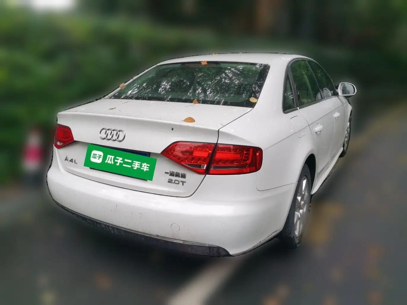 Audi A4L 2012 2.0 TFSI automatic standard version — миниатюра 6