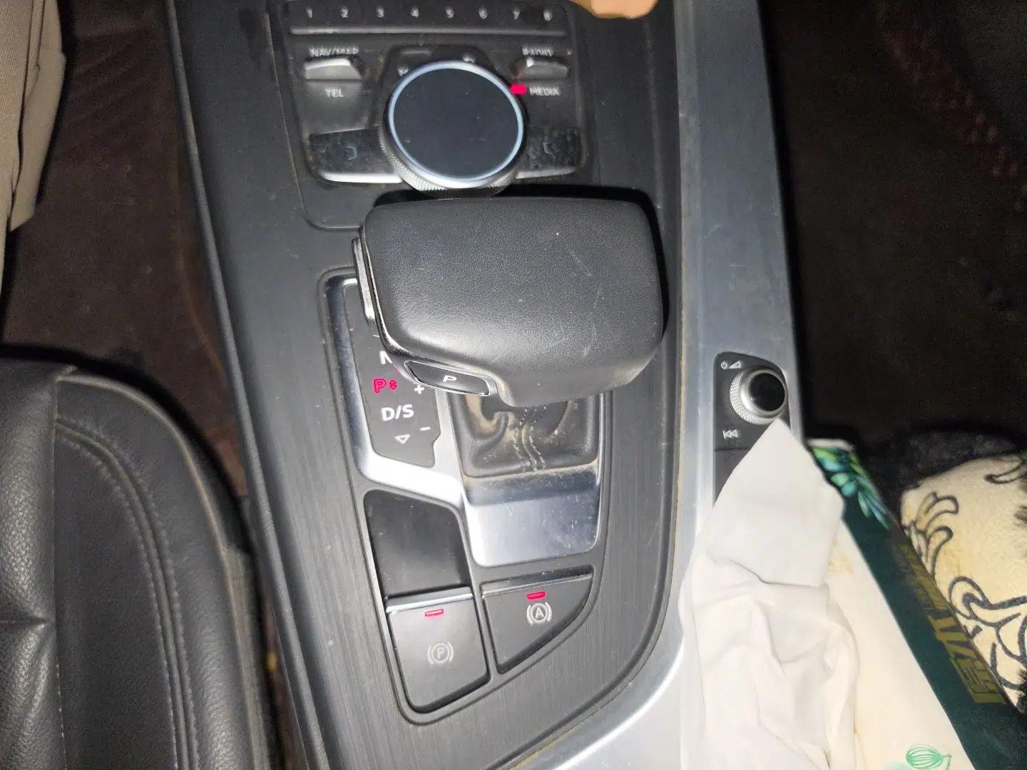 Audi A4L 2019 40 TFSI Fashion Edition China VI Emission Standard — миниатюра 14
