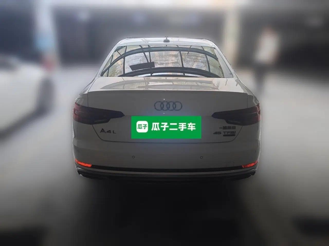 Audi A4L 2019 45 TFSI quattro Individual Sport Edition China V — миниатюра 5