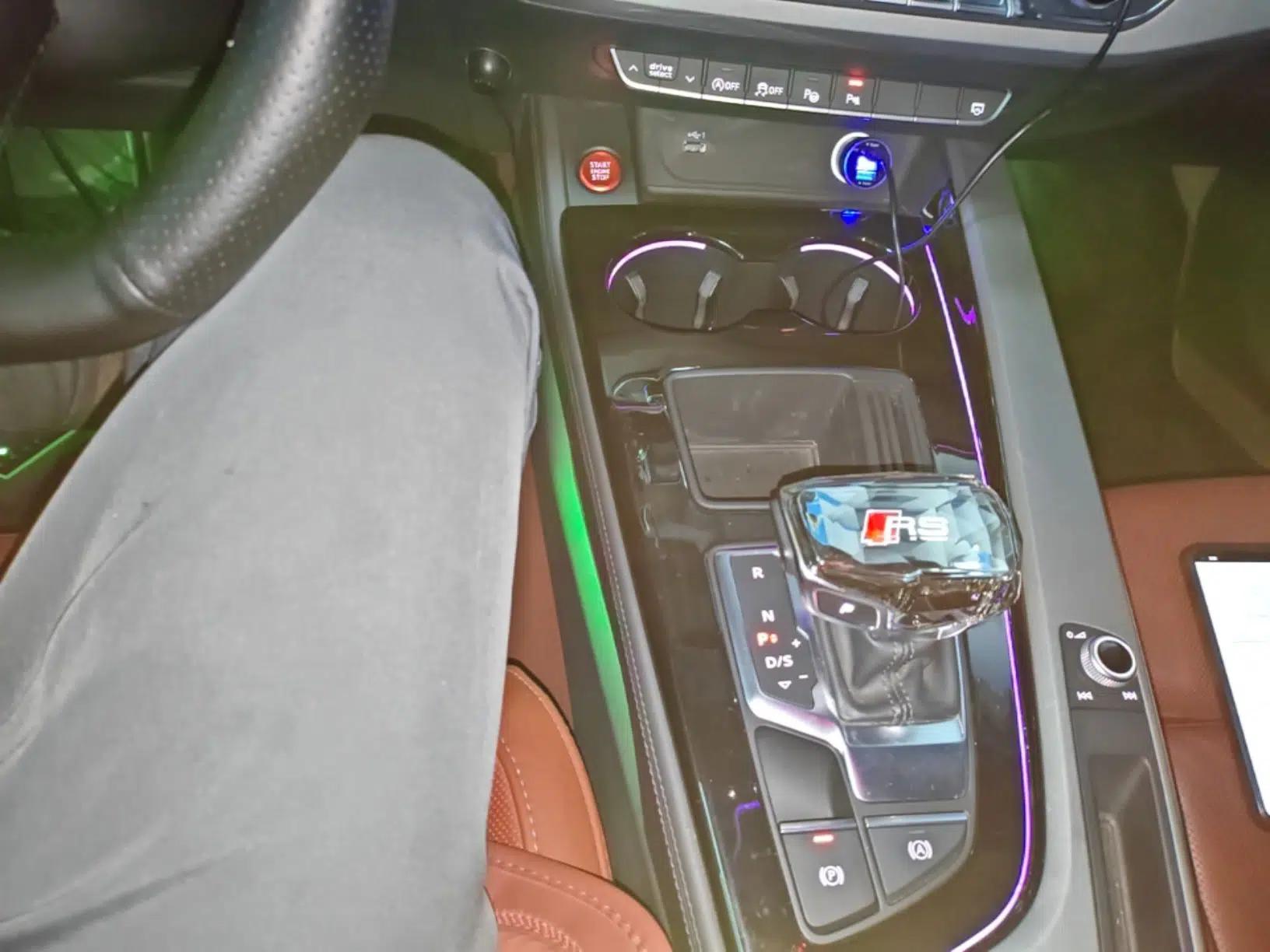 Audi A4L 2022 40 TFSI Luxury Dynamic Model — миниатюра 21