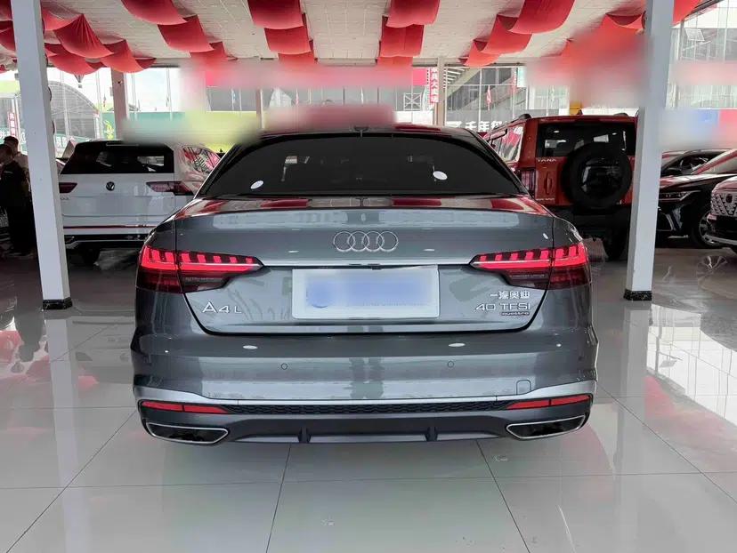 Audi A4L 2020 40 TFSI quattro Luxury Dynamic Model — миниатюра 5