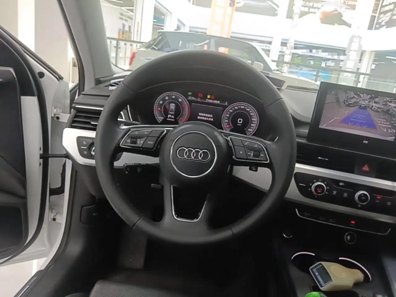 Audi A4L 2022 40 TFSI Fashion Dynamic Model — миниатюра 13