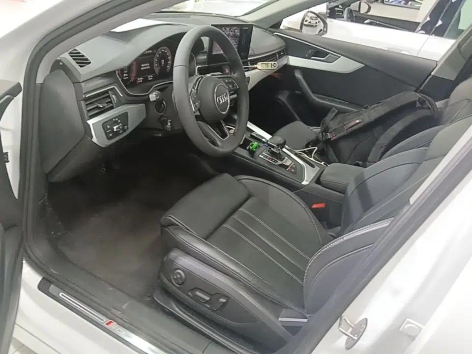 Audi A4L 2022 40 TFSI Fashion Dynamic Model — миниатюра 17