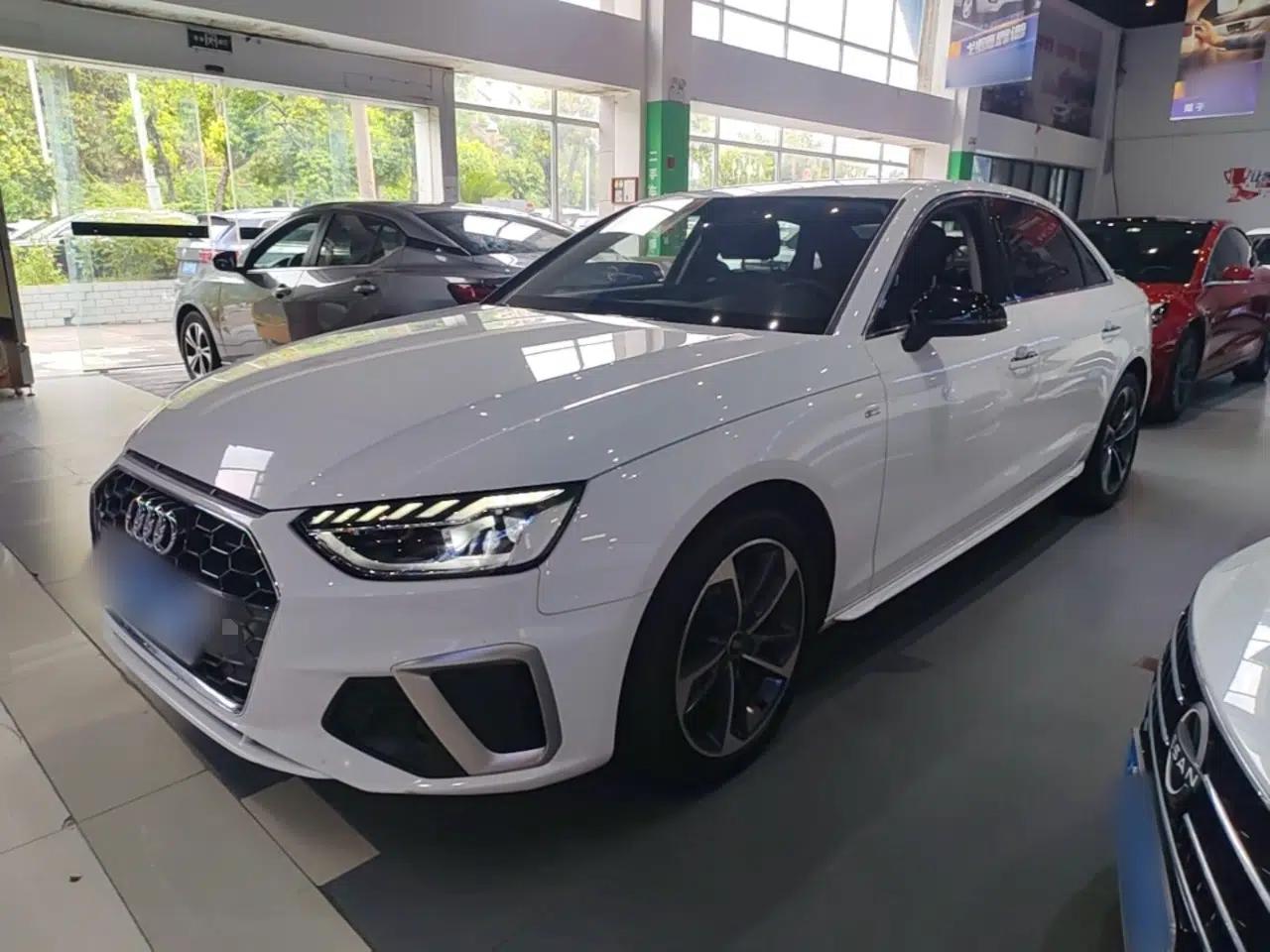 Audi A4L 2024 40 TFSI Fashion Dynamic Model — миниатюра 1