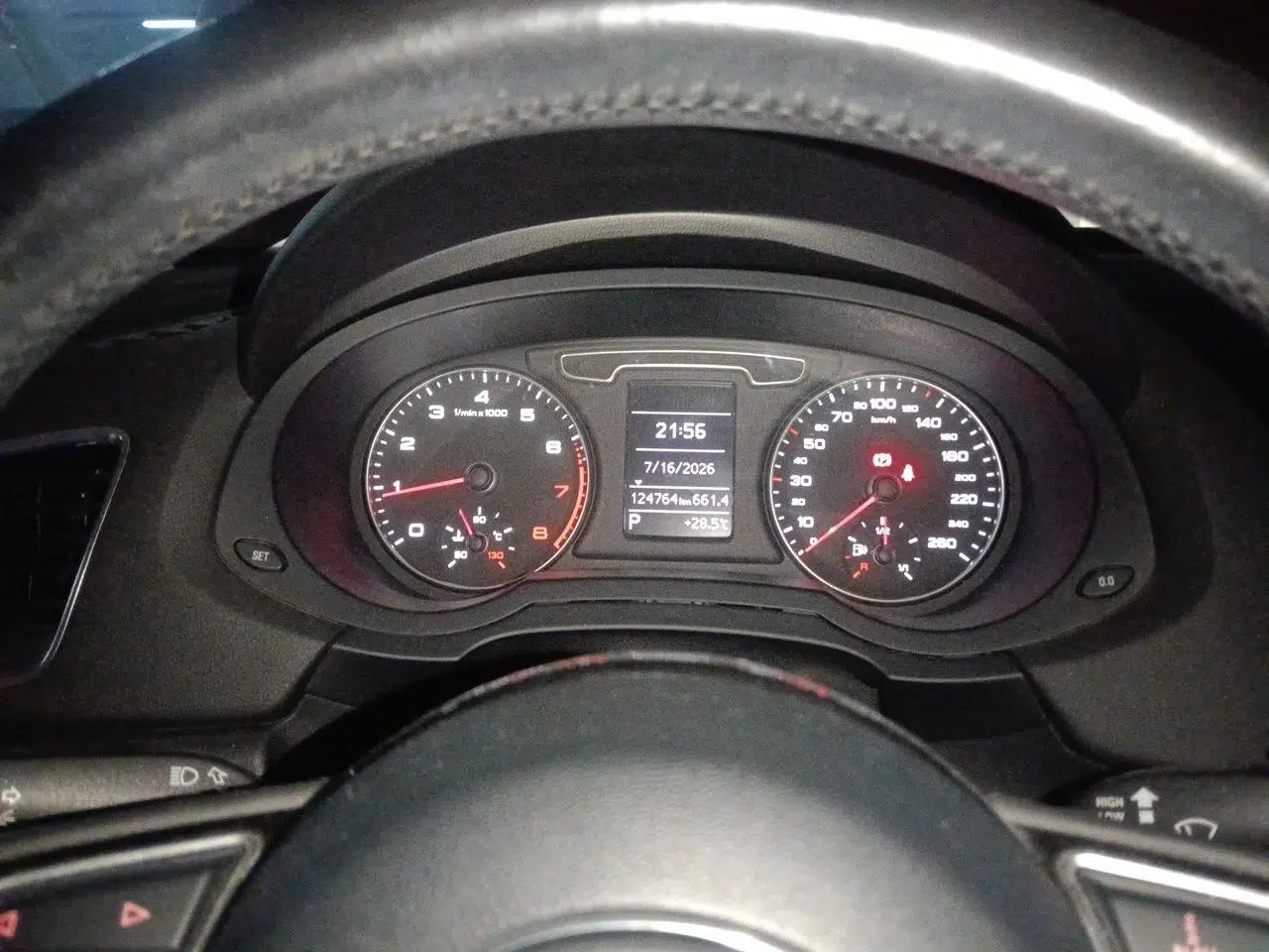 Audi Q3 2015 35 TFSI Comfort Model — миниатюра 11