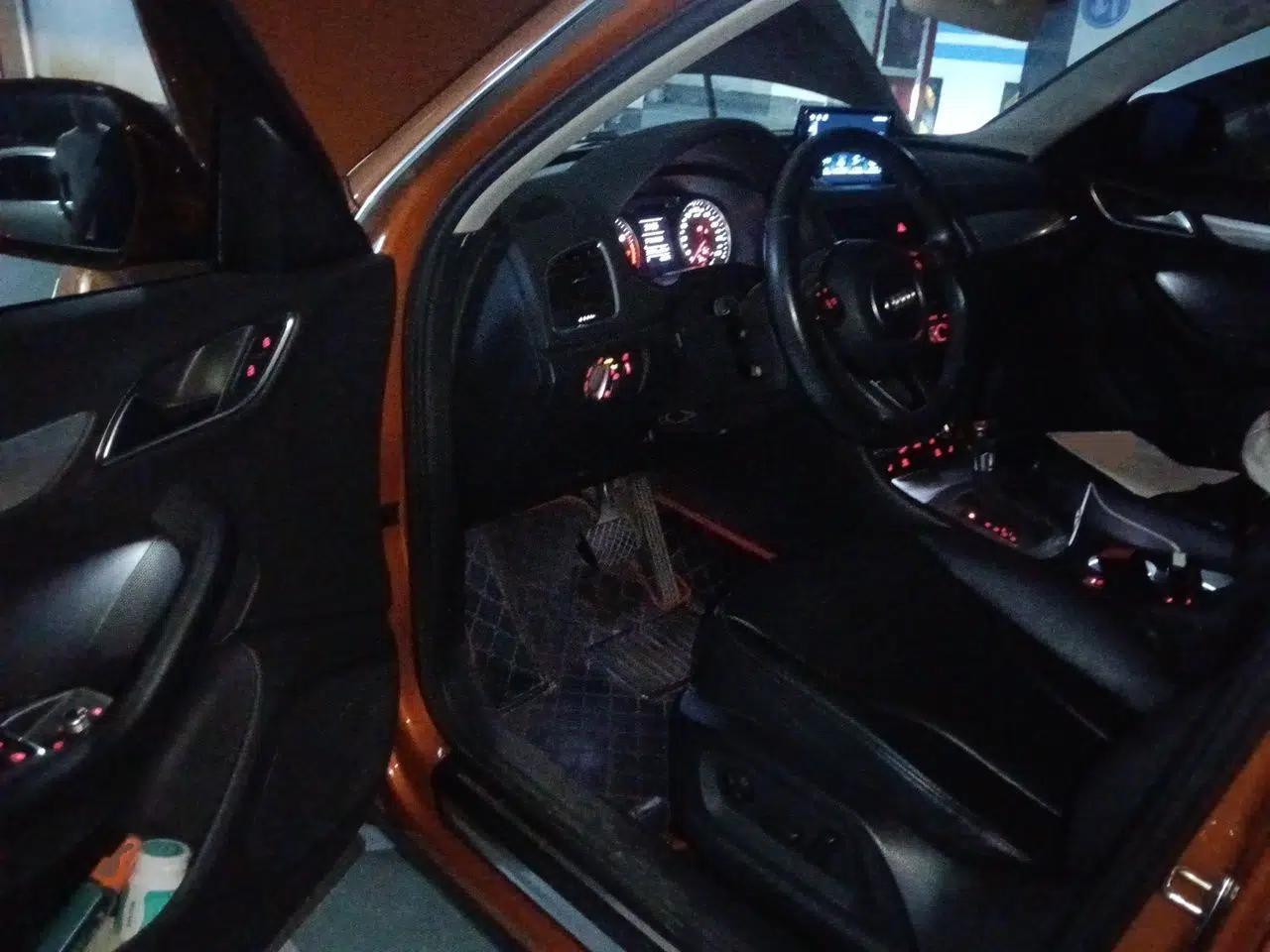Audi Q3 2015 35 TFSI Comfort Model — миниатюра 16