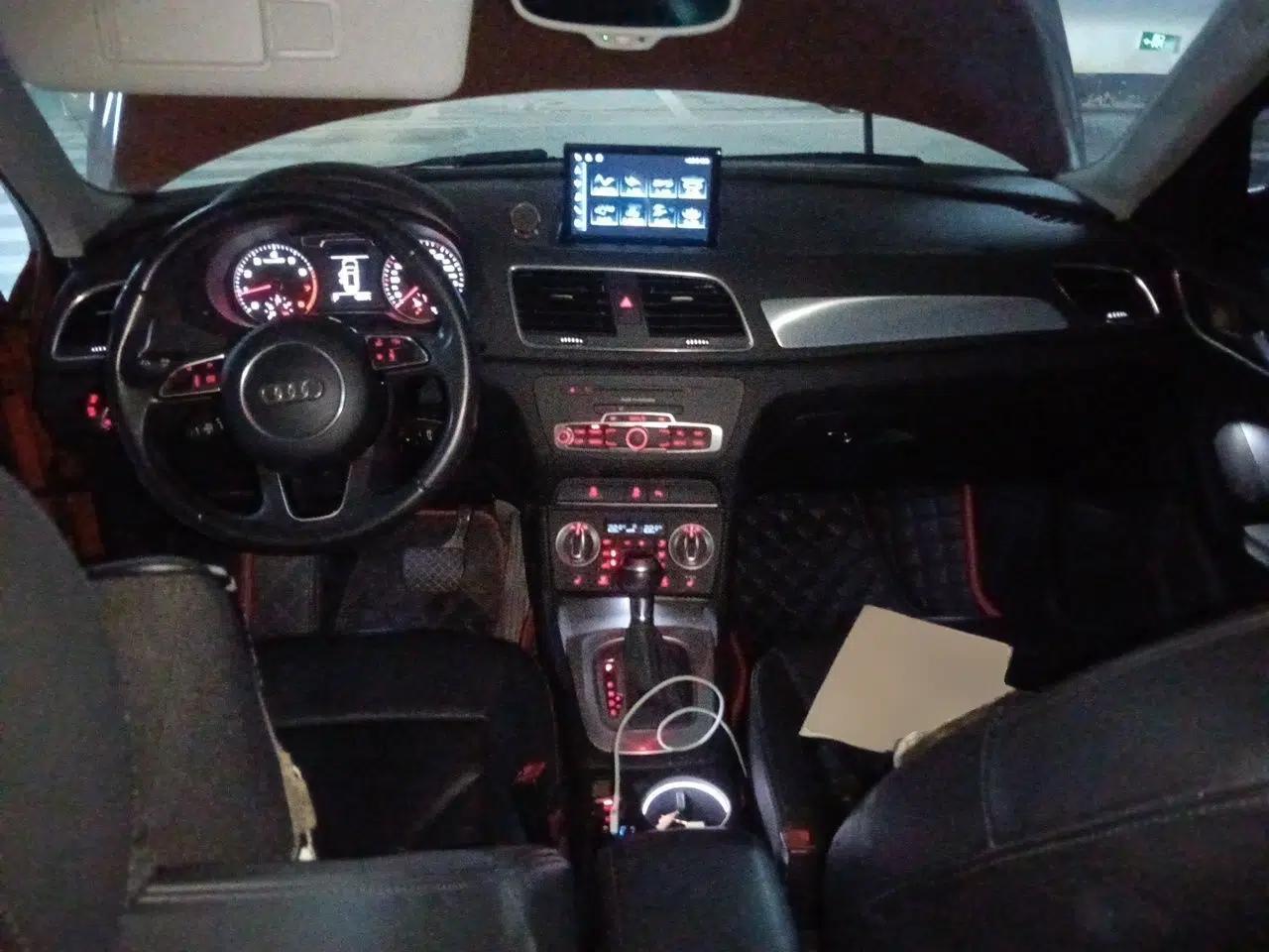 Audi Q3 2015 35 TFSI Comfort Model — миниатюра 9