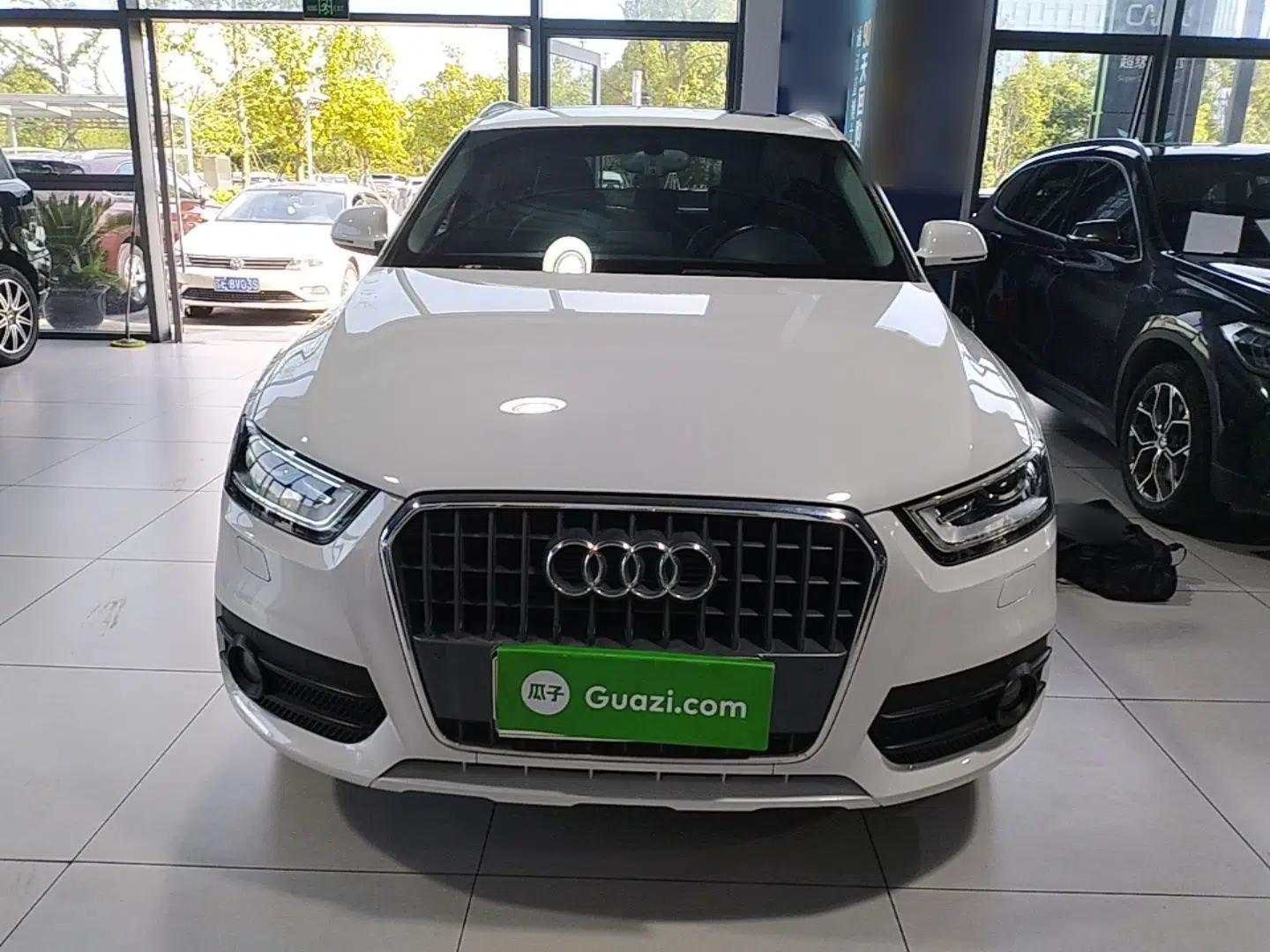 Audi Q3 2015 35 TFSI Comfort Model — миниатюра 2