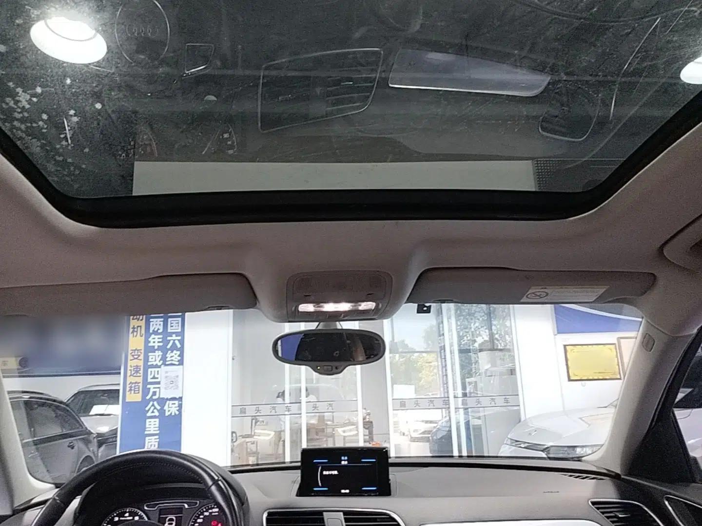 Audi Q3 2015 35 TFSI Comfort Model — миниатюра 21