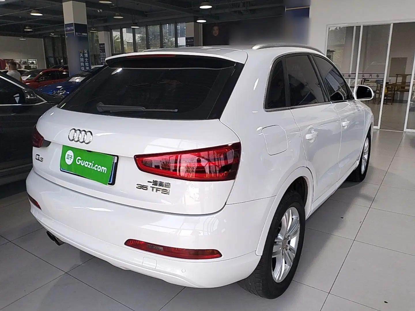 Audi Q3 2015 35 TFSI Comfort Model — миниатюра 6