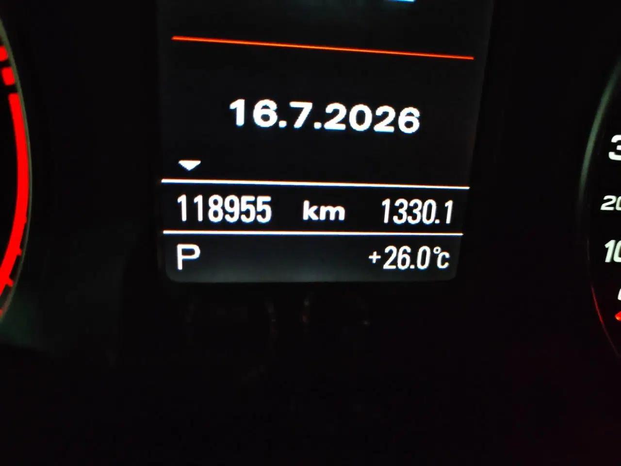 Audi Q3 2013 35 TFSI quattro Comfort Model — миниатюра 12
