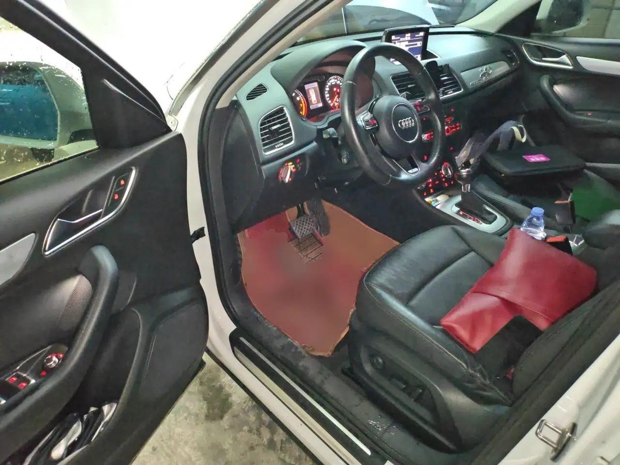 Audi Q3 2013 35 TFSI quattro Comfort Model — миниатюра 16