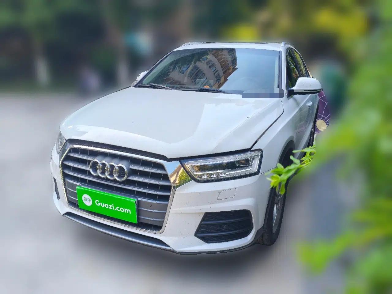 Audi Q3 2018 30th Anniversary Edition 30 TFSI Style Model — миниатюра 1