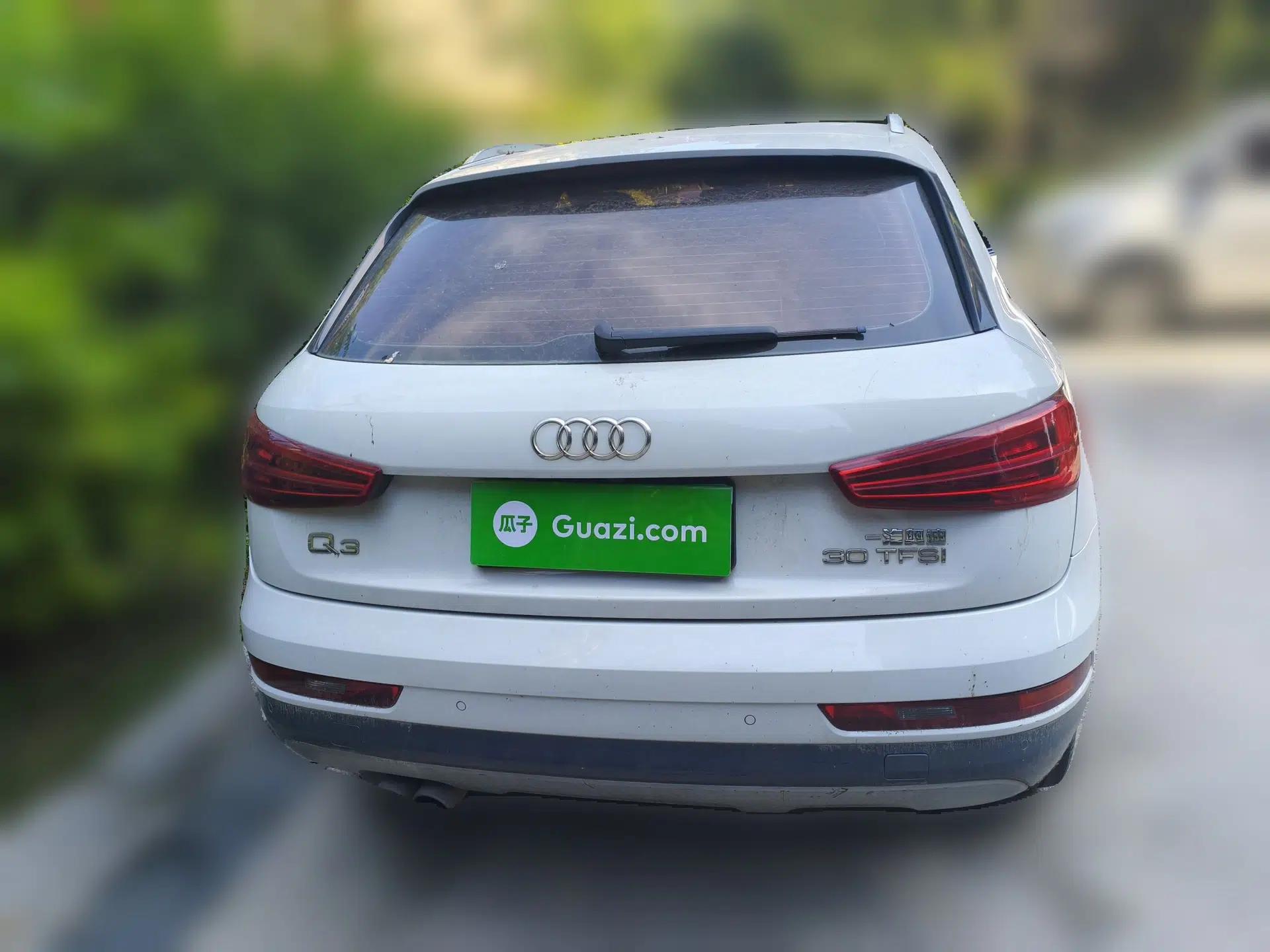 Audi Q3 2018 30th Anniversary Edition 30 TFSI Style Model — миниатюра 5