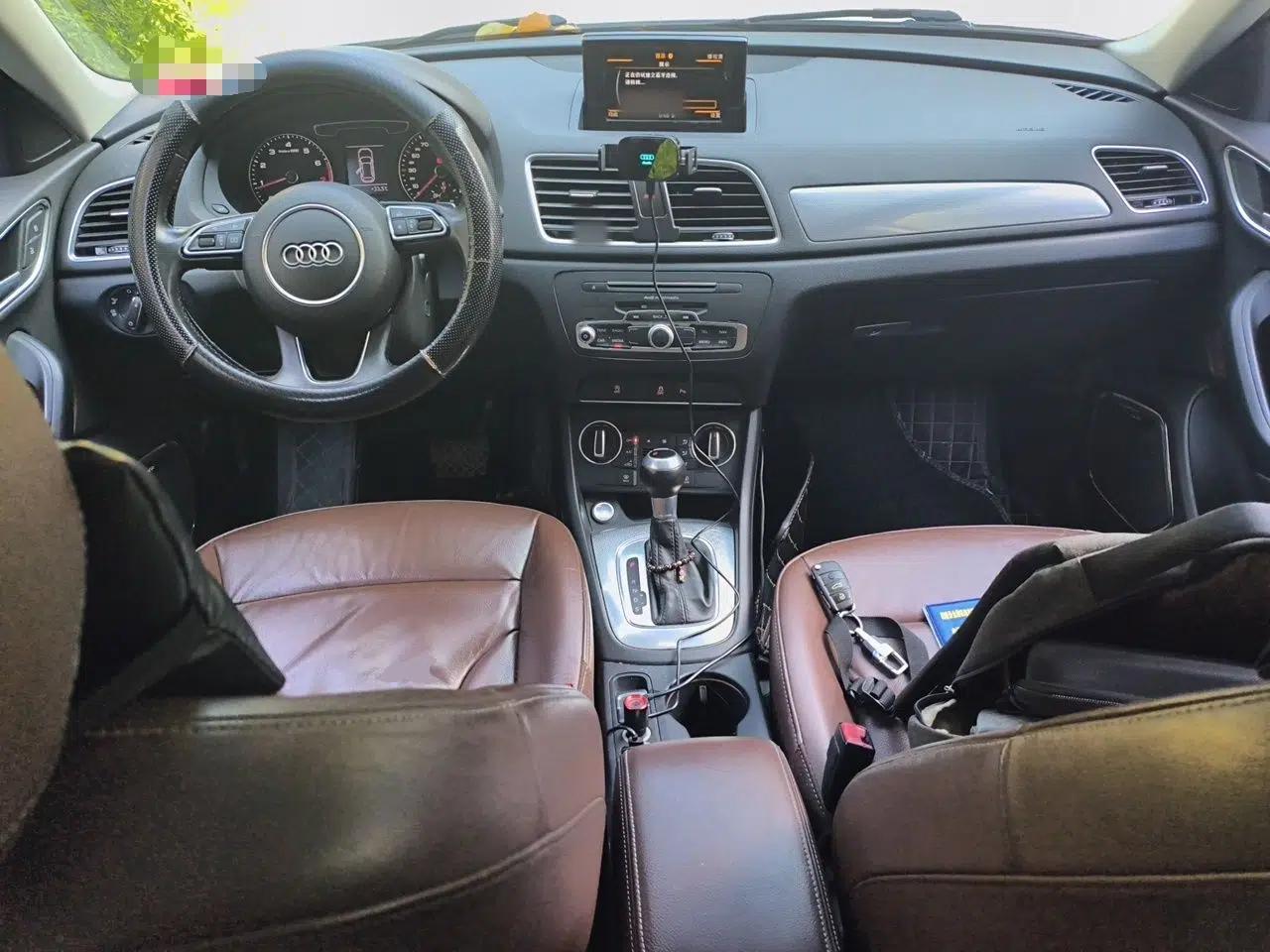 Audi Q3 2018 30th Anniversary Edition 30 TFSI Style Model — миниатюра 9
