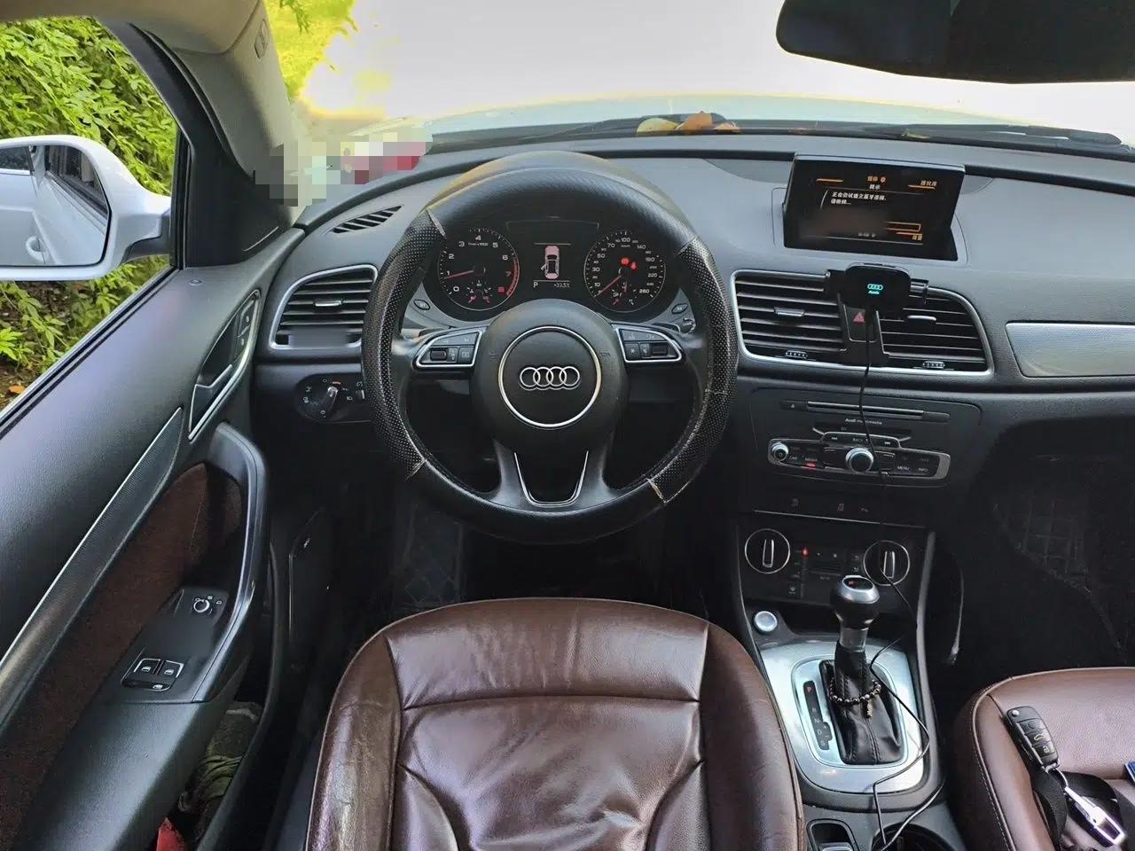 Audi Q3 2018 30th Anniversary Edition 30 TFSI Style Model — миниатюра 10